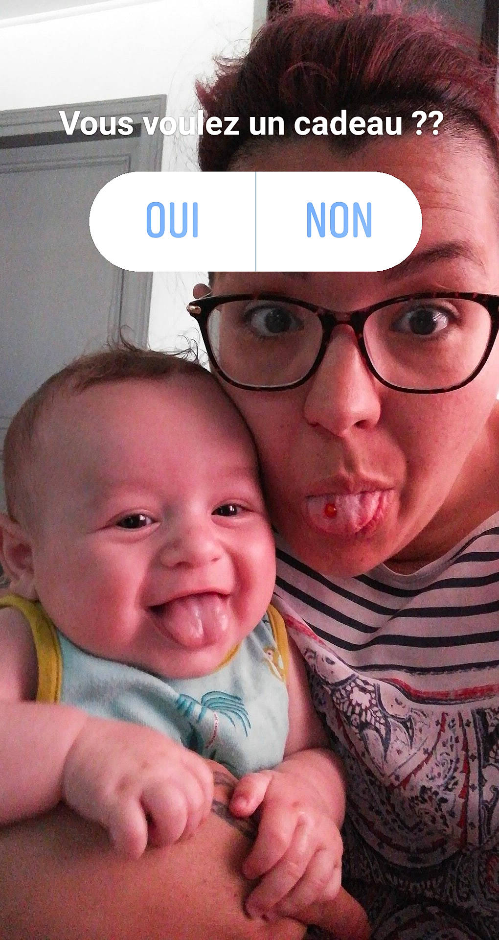 Andrea participe au concours pour gagner de l'argent avec cette photo : baby, baby_making_funny_faces, cheek, child, daughter, facial_expression, father, fun, gesture, happy, headwear, mother, nose, people, person, photo_caption, photography, smile, thumb, toddler