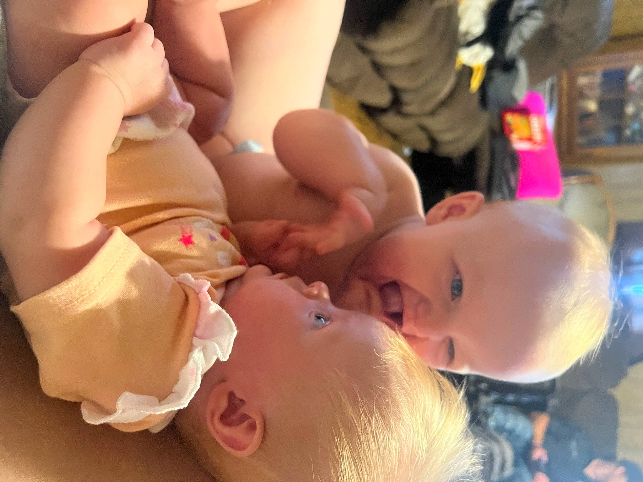 Mavryk is registered to the contest to win money with this photo: cheek, eye, eyelash, facial_expression, finger, fun, gesture, hand, happy, human, human_body, interaction, mouth, muscle, neck, nose, orange, organ, person, skin