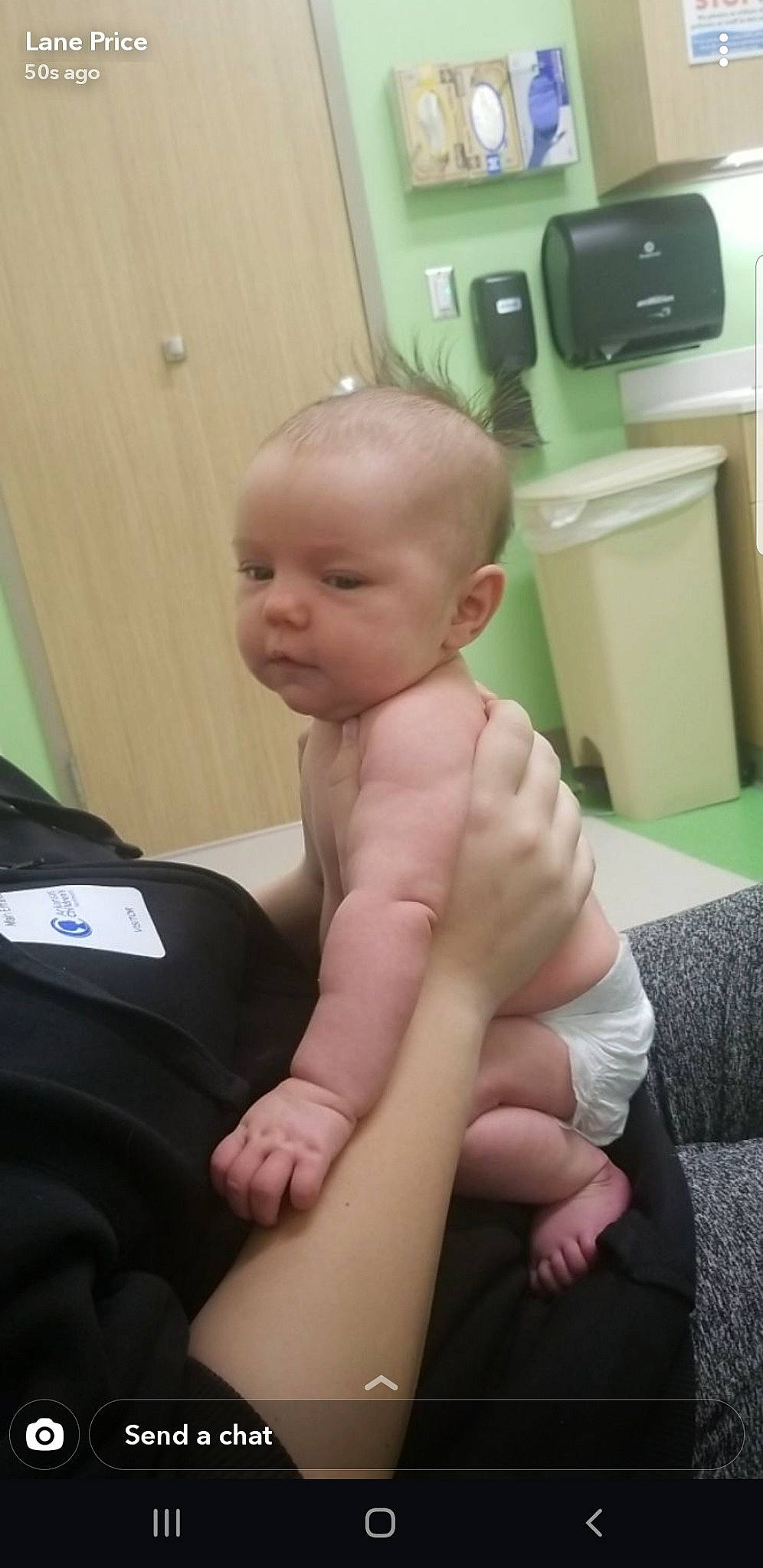 Hera is registered to the contest to win money with this photo: arm, baby, child, finger, hand, head, joint, leg, muscle, person, skin, thumb, toddler