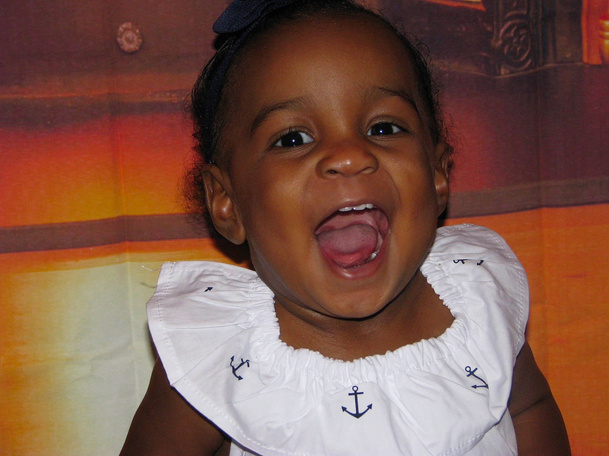 Delilah is registered to the contest to win money with this photo: cheek, chin, ear, eye, eyebrow, eyelash, flash_photography, forehead, gesture, hair, happy, iris, jaw, lip, mouth, neck, nose, person, skin, smile