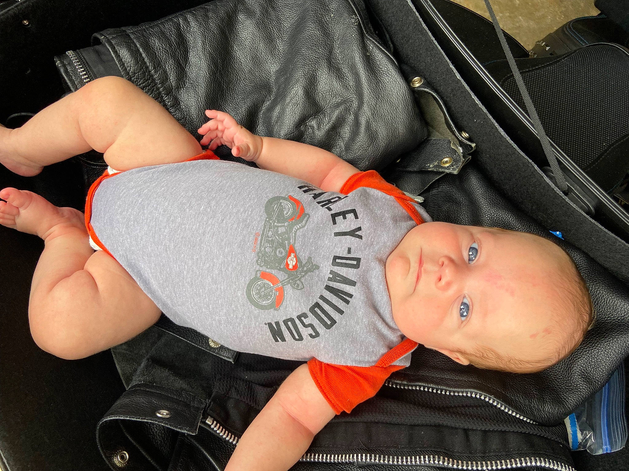 Emerson is registered to the contest to win money with this photo: abdomen, chest, comfort, cool, elbow, eyewear, finger, gesture, headgear, human_leg, joint, knee, leg, nail, person, personal_protective_equipment, thigh, thumb, trunk, waist