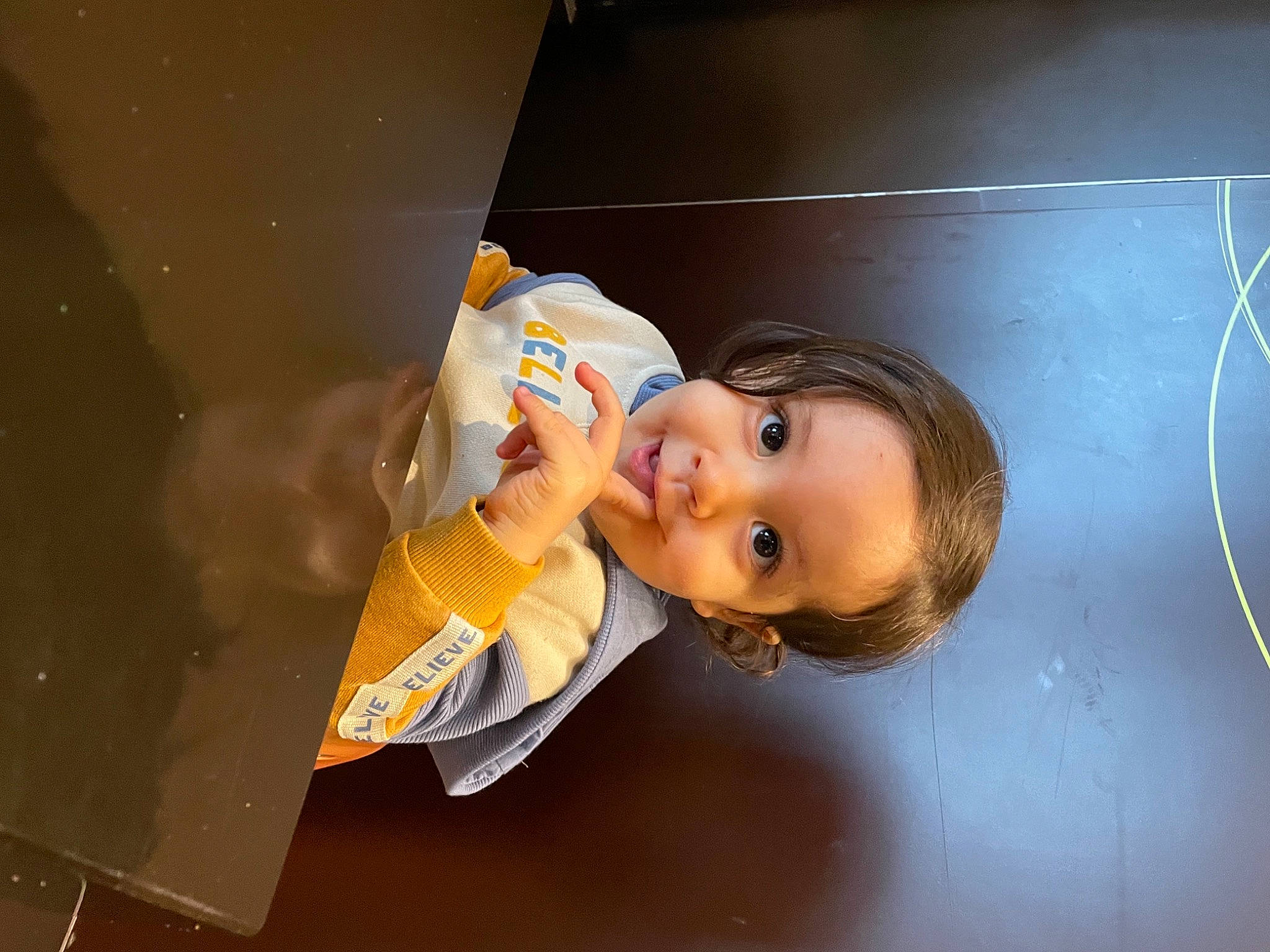 Hayden a rejoint le concours — aidez-le/la à gagner de superbes lots ! bathing, child, drink, drinking, flash_photography, fun, happy, joy, leisure, person, plastic, plastic_bottle, play, room, skin, space, toddler, water