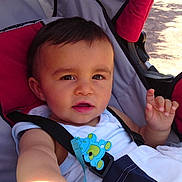 Issam participe au concours pour gagner de l'argent avec cette photo :