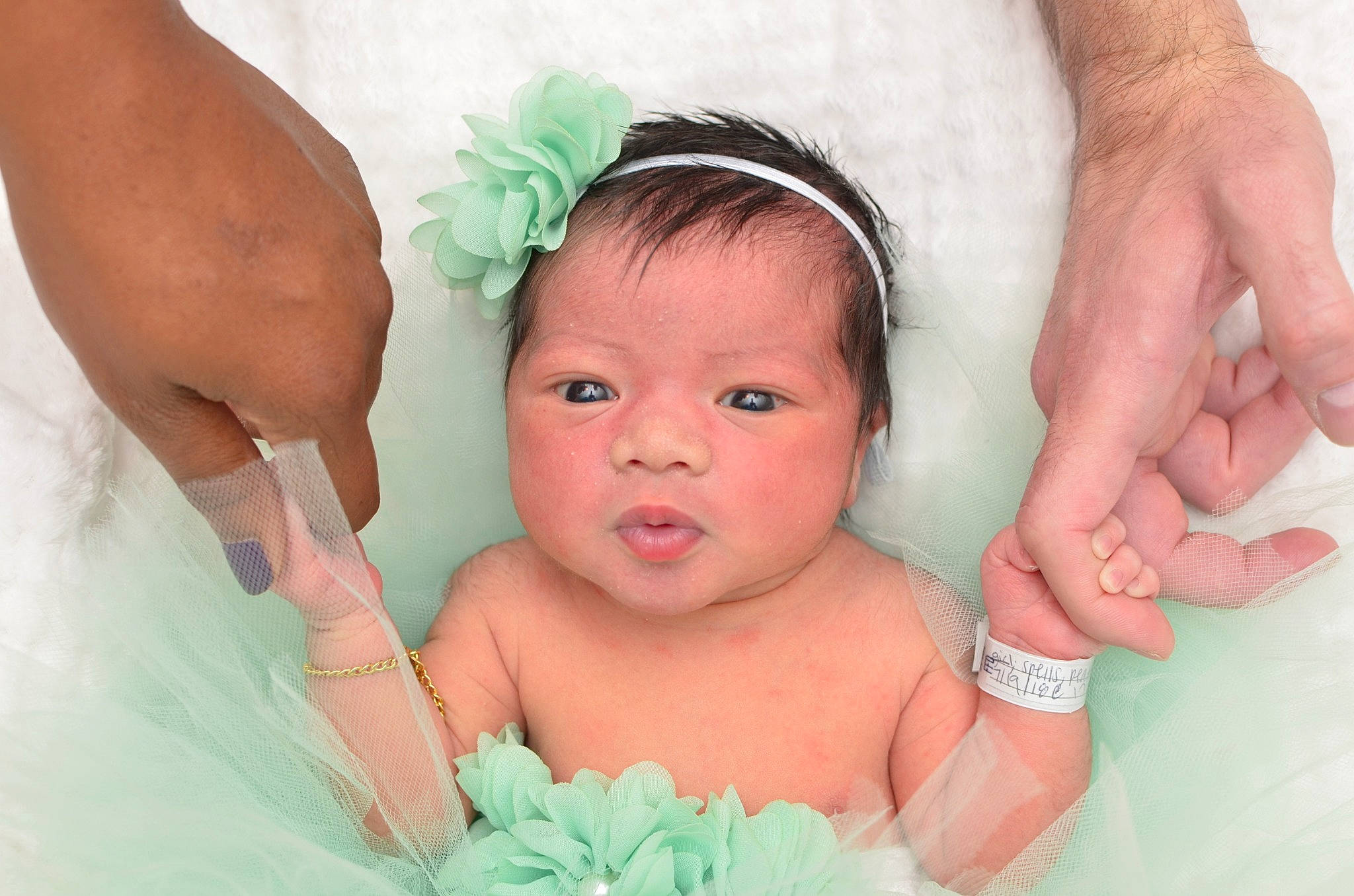 Kensleigh joined the competition — help win amazing prizes! baby, baby_bathing, bathing, bathtub, chest, child, eye, face, fashion_accessory, finger, hair_accessory, hand, head, headband, headpiece, muscle, person, skin, thumb, toddler