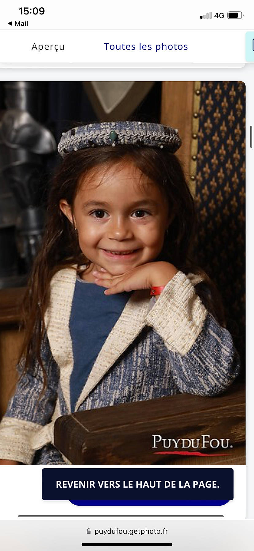 Malia a rejoint le concours — aidez-le/la à gagner de superbes lots ! cheek, child, event, eyebrow, eyelash, fashion_accessory, fashion_design, flash_photography, formal_wear, fun, happy, headgear, headpiece, iris, jewellery, joy, person, sleeve, smile, toddler