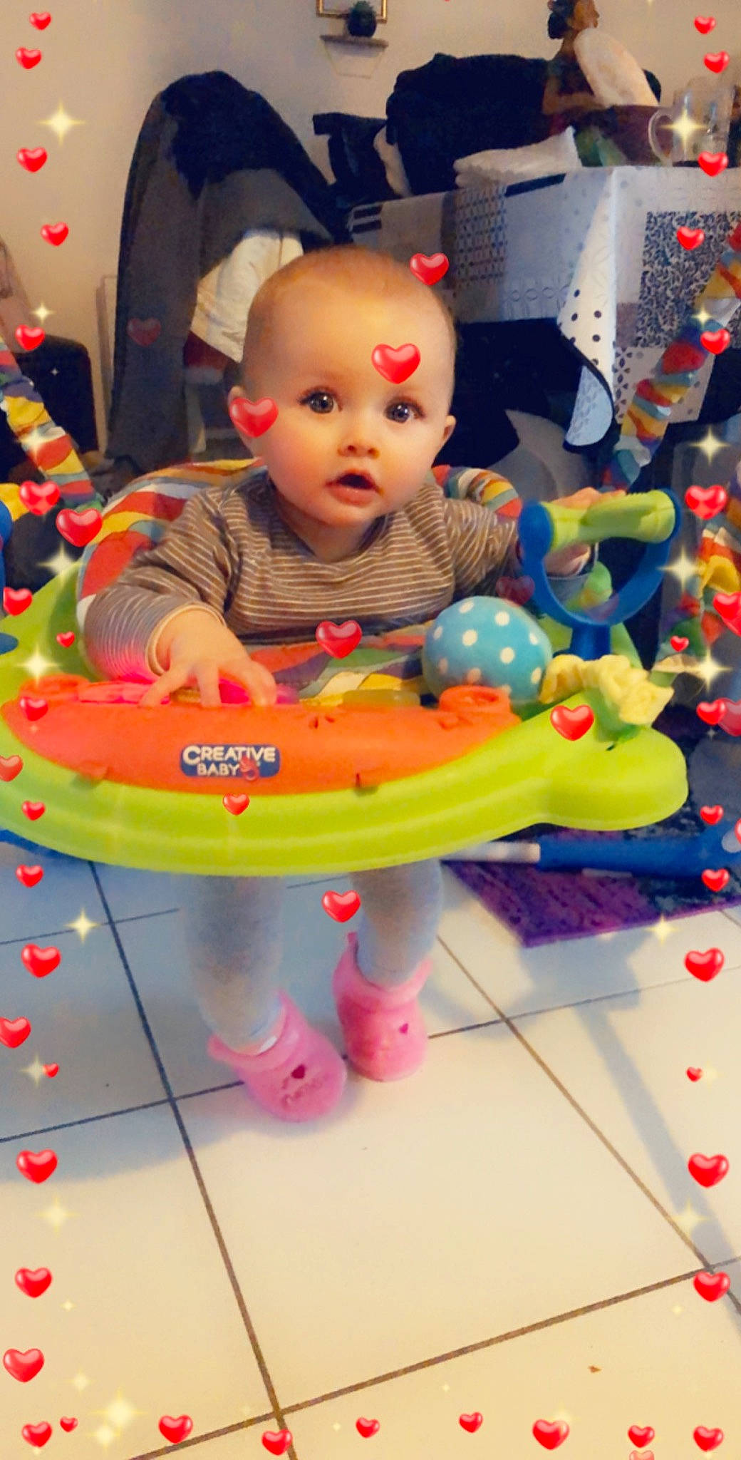 Victoire a rejoint le concours — aidez-le/la à gagner de superbes lots ! baby, baby_products, baby_toys, child, fun, person, play, product, surprise, toddler, toy