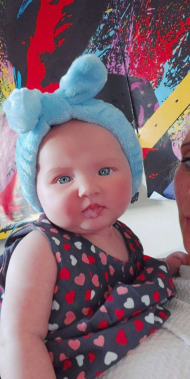 Niyanna participe au concours pour gagner de l'argent avec cette photo : baby_toddler_clothing, beauty, cap, child, cool, costume_hat, facial_expression, fun, happy, headgear, magenta, pattern, person, photograph, pink, product, purple, skin, textile, toddler