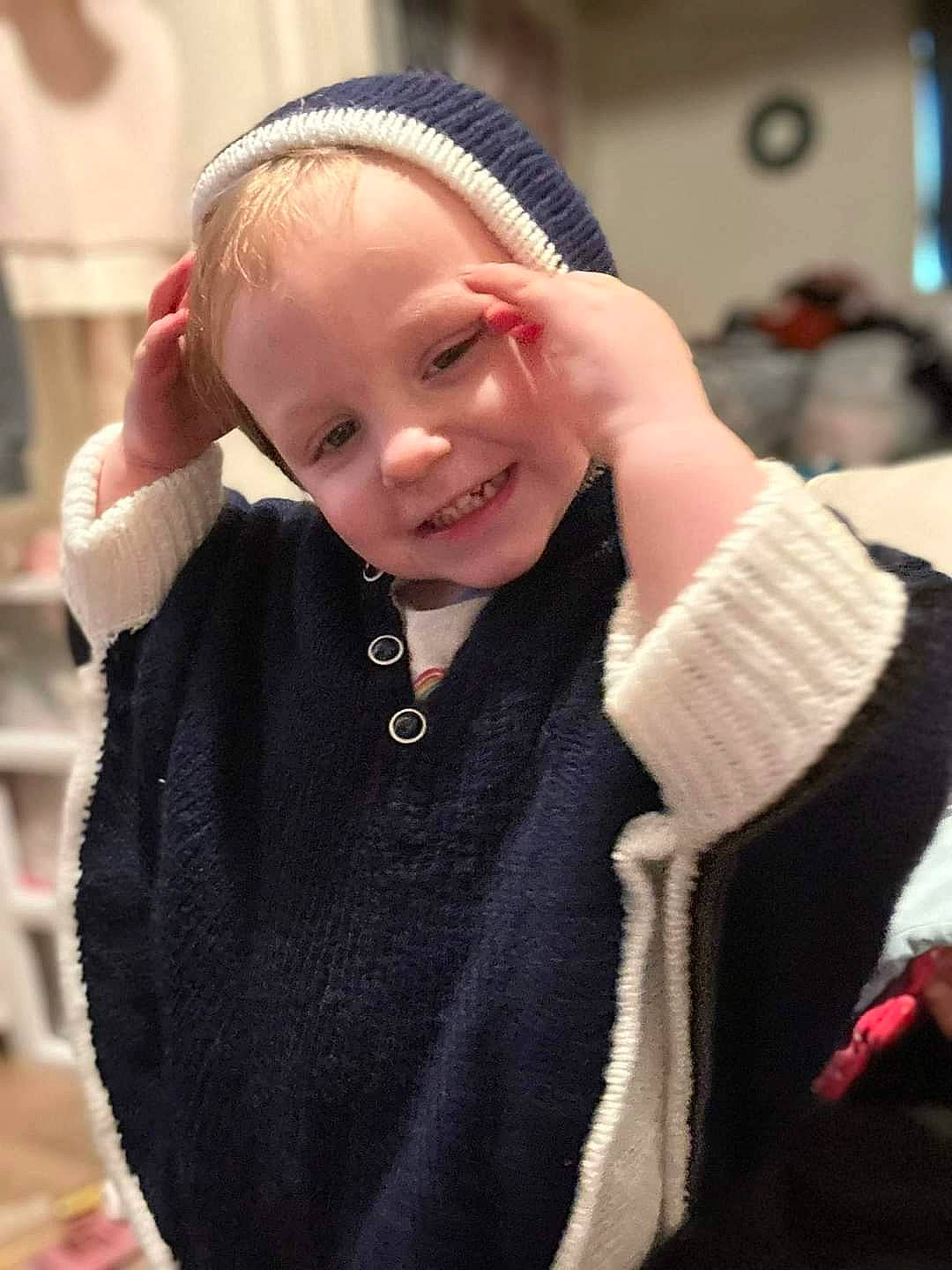 Amaya is registered to the contest to win money with this photo: baby_toddler_clothing, cap, child, ear, eyelash, face, fashion_accessory, fun, fur, hair_accessory, happy, headband, jewellery, joy, outerwear, pattern, person, sleeve, smile, toddler