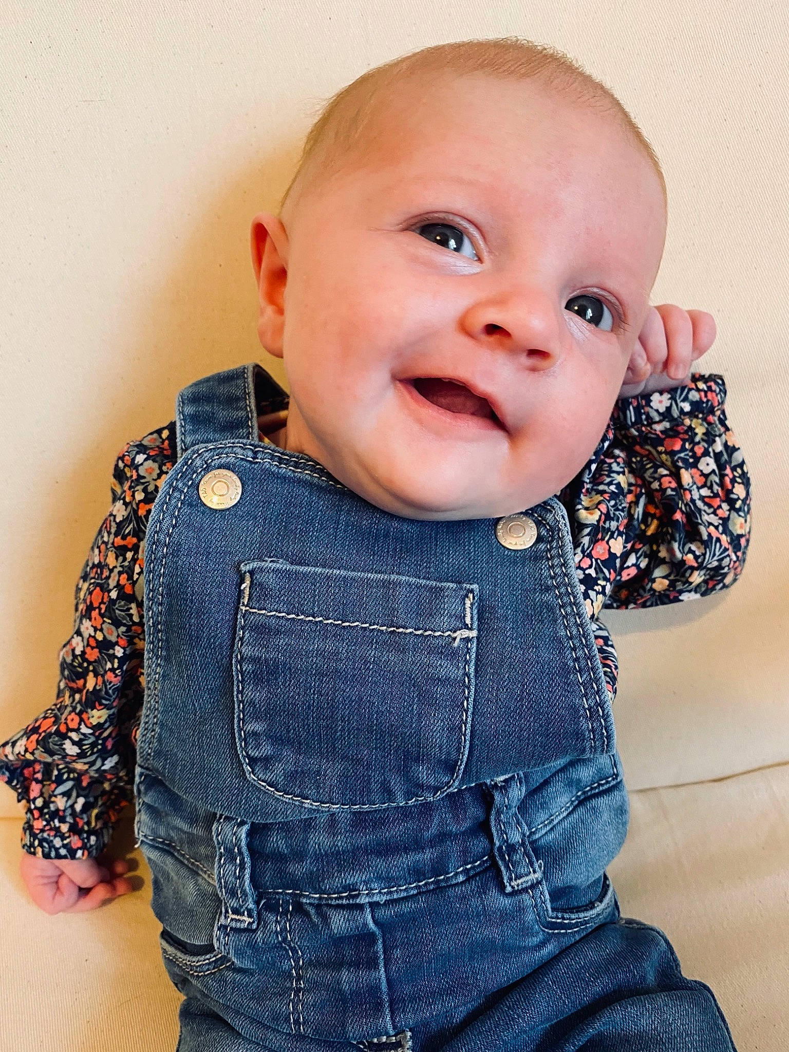 Jade participe au concours pour gagner de l'argent avec cette photo : baby, baby_toddler_clothing, cheek, clothing, collar, cool, eye, face, iris, lip, neck, nose, outerwear, person, product, skin, sleeve, smile, standing, textile