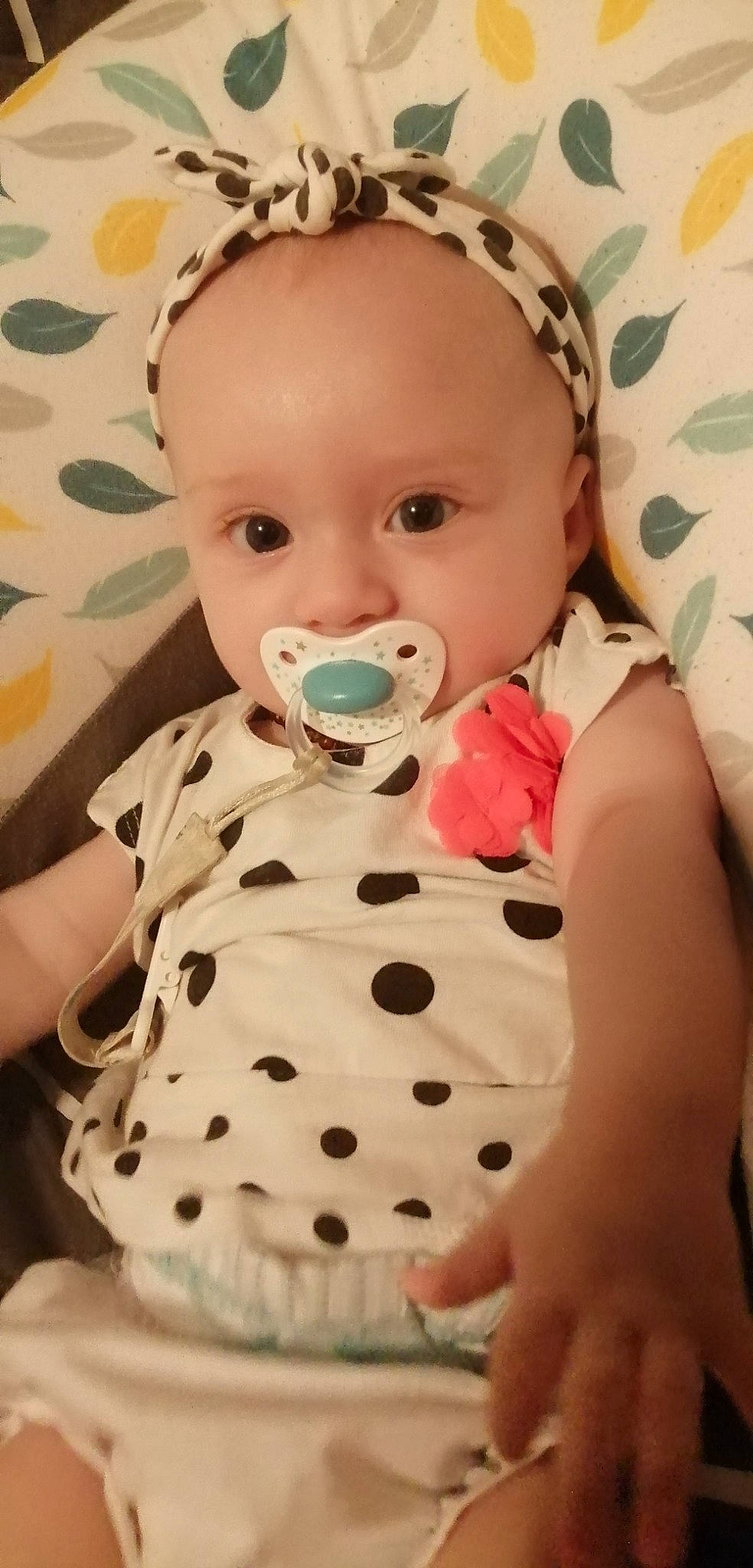 Séréna a rejoint le concours — aidez-le/la à gagner de superbes lots ! baby, baby_toddler_clothing, cheek, child, comfort, dress, eyelash, face, happy, iris, linens, lip, neck, nose, pattern, person, pink, skin, sleeve, textile