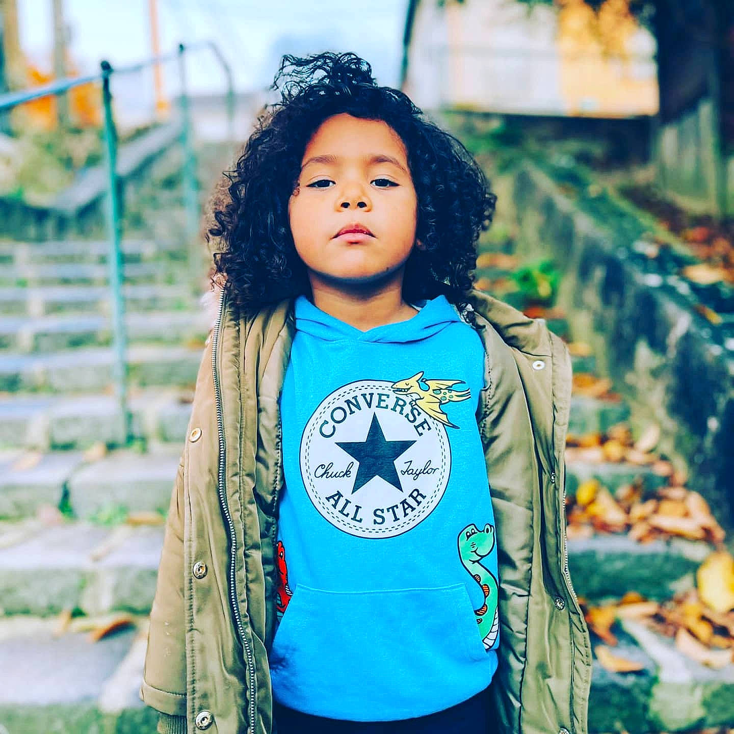 Amir participe au concours pour gagner de l'argent avec cette photo : black_hair, brown_hair, cool, denim, electric_blue, fashion_design, flash_photography, happy, human, jacket, jewellery, leisure, outerwear, pattern, people, person, recreation, sleeve, sportswear, street_fashion