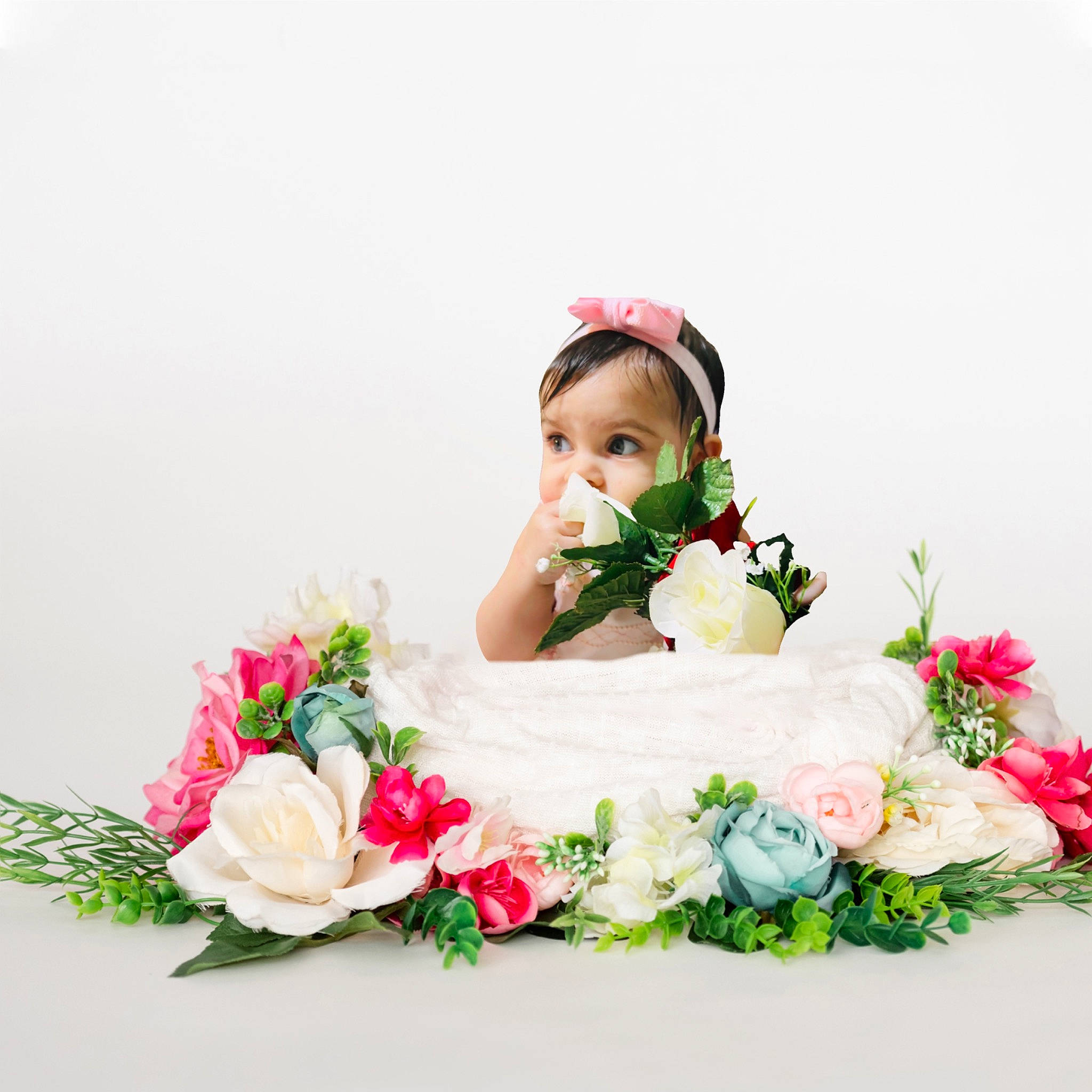 Sukhmani joined the competition — help win amazing prizes! artificial_flower, beauty, bouquet, cut_flowers, flower, flower_arranging, flowering_plant, font, garden_roses, happy, headpiece, human_body, hybrid_tea_rose, person, petal, pink, plant, rose, rose_family, rose_order