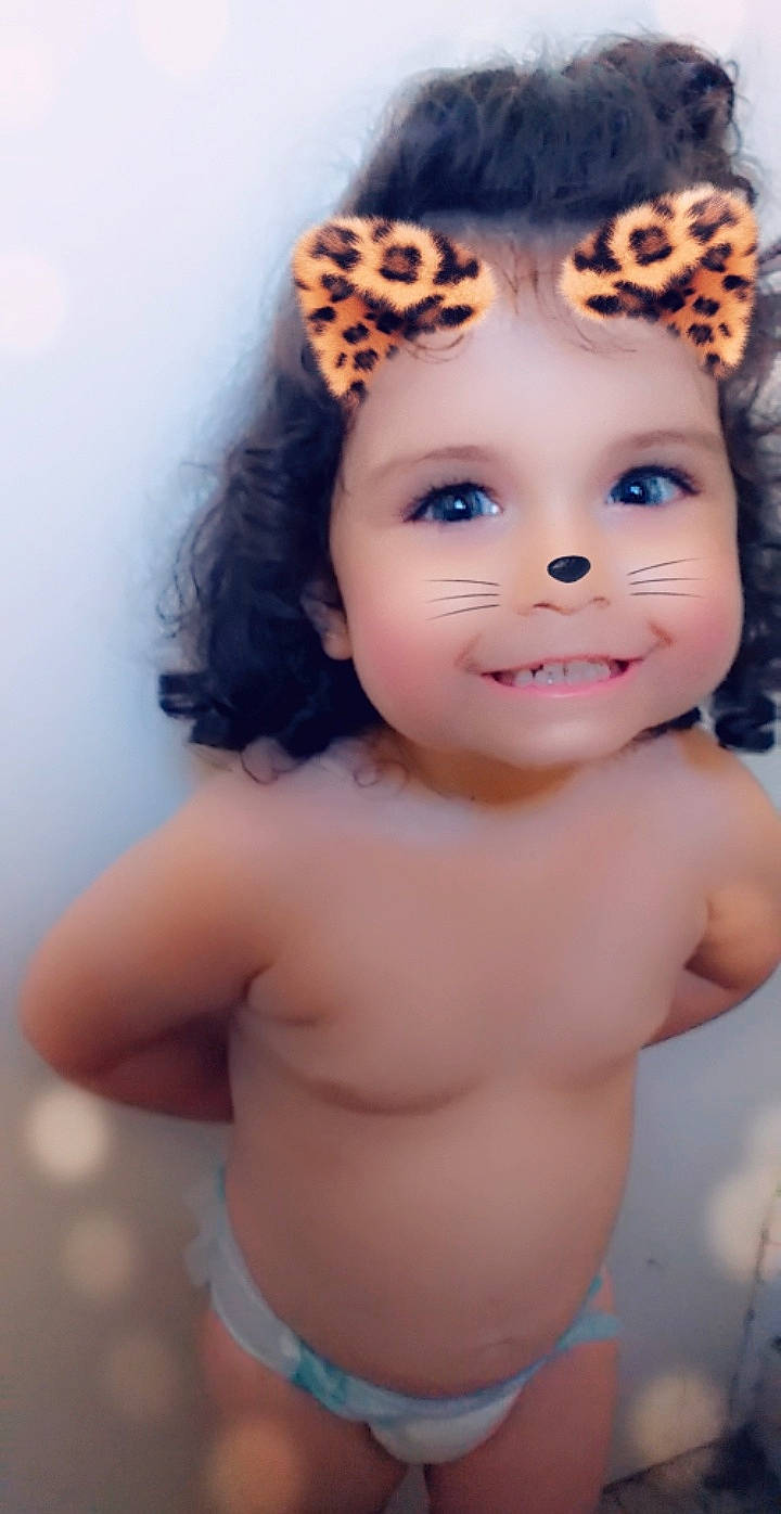 Shayna a rejoint le concours — aidez-le/la à gagner de superbes lots ! abdomen, baby, barechested, cheek, chest, child, fawn, forehead, hair_accessory, headgear, headpiece, iris, muscle, organ, pattern, person, photography, skin, stomach, toddler