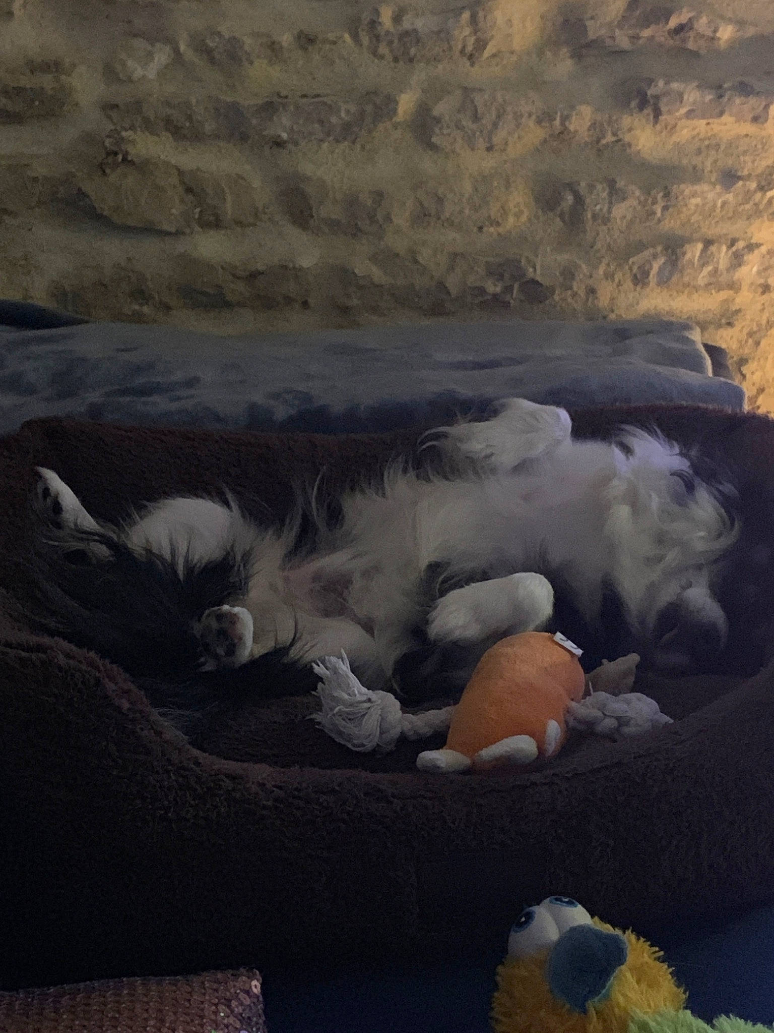 Little participe au concours pour gagner de l'argent avec cette photo : art, cloud, meteorological_phenomenon, painting, rock, sea, sky