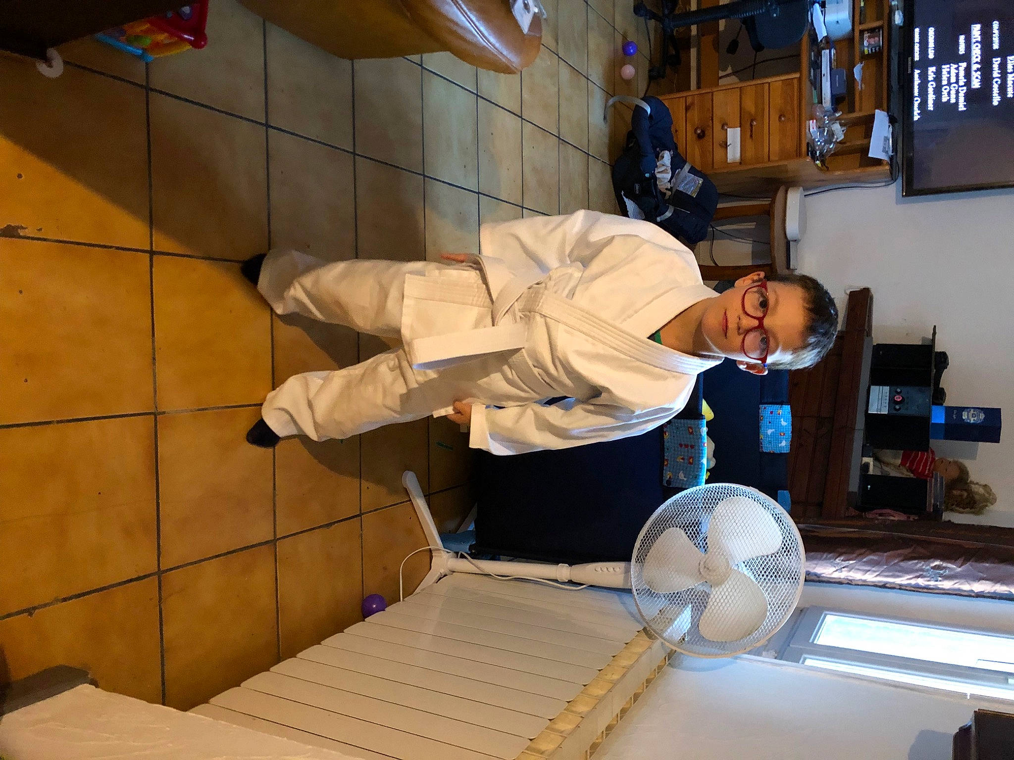 Soan a rejoint le concours — aidez-le/la à gagner de superbes lots ! chef, cook, cooking, engineering, flooring, food_processing, gas, hat, home_appliance, job, kitchen, kitchen_appliance, machine, major_appliance, person, picture_frame, room, science, service, shelf