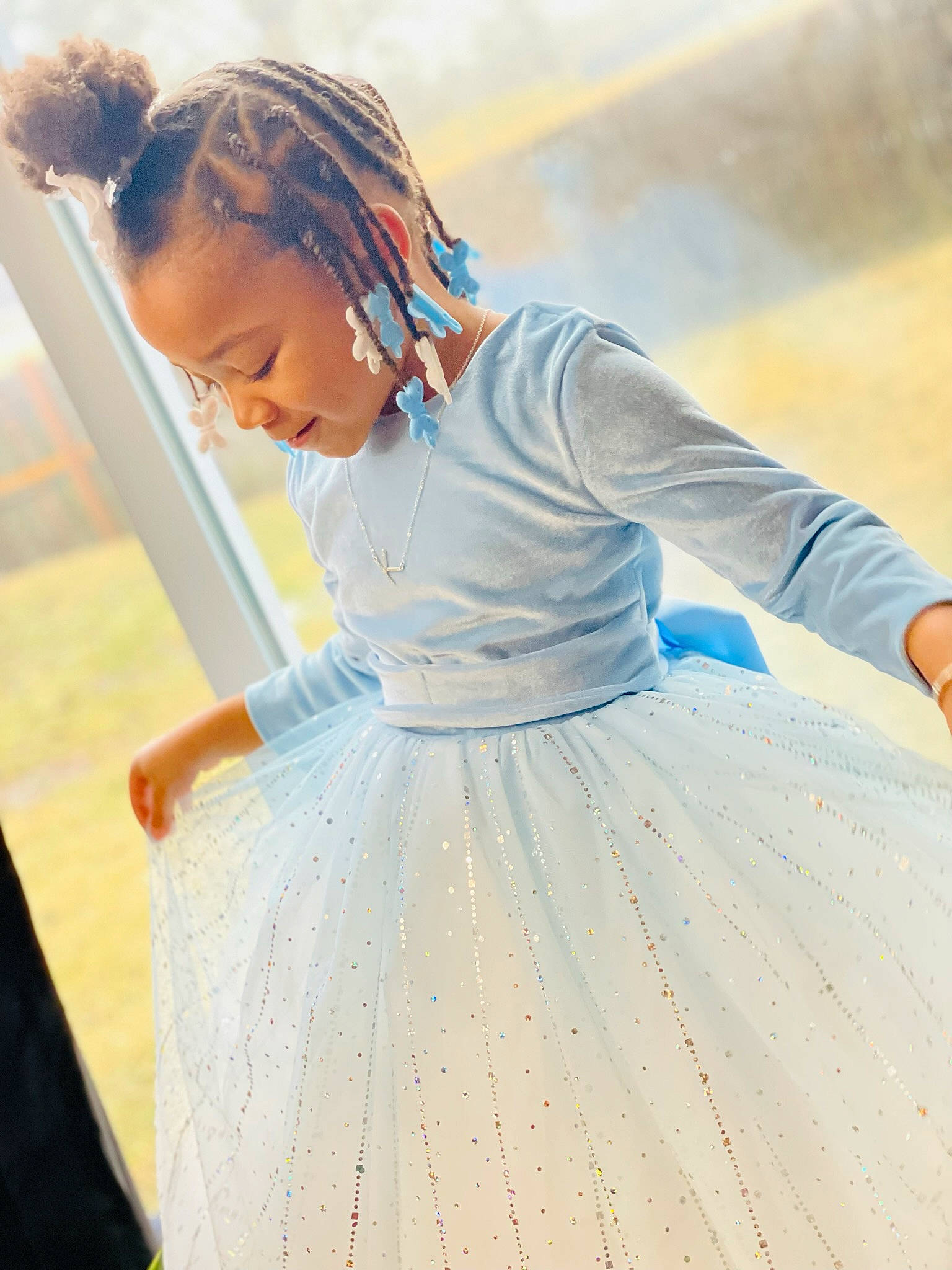 Kamora is registered to the contest to win money with this photo: child, dress, electric_blue, fashion_design, flash_photography, fun, hair, happy, headgear, human_body, landscape, leisure, long_hair, people_in_nature, person, recreation, sand, shoulder, sleeve, toddler