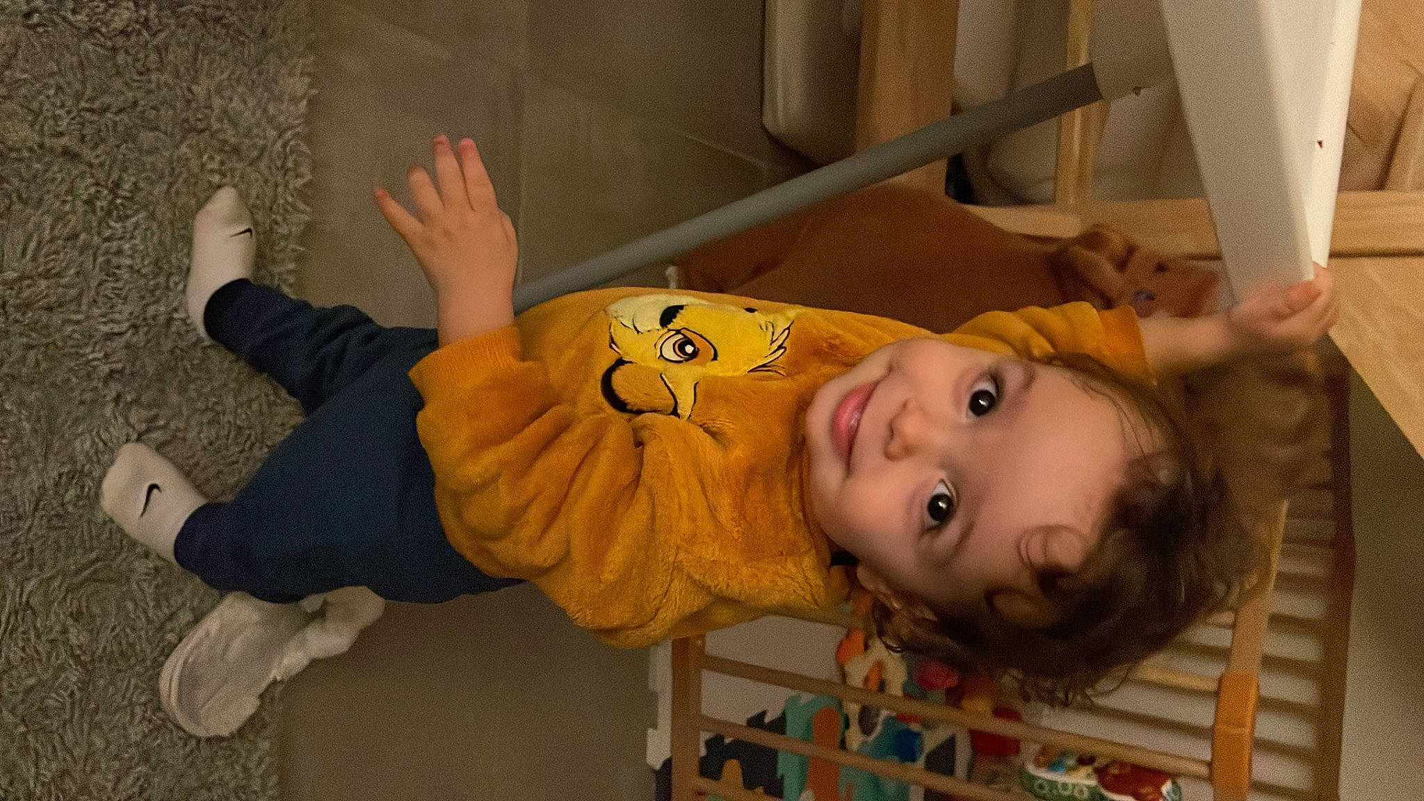 Khalil participe au concours pour gagner de l'argent avec cette photo : child, costume, eyelash, flooring, fun, fur, happy, joy, leisure, person, room, thumb, toddler, wood