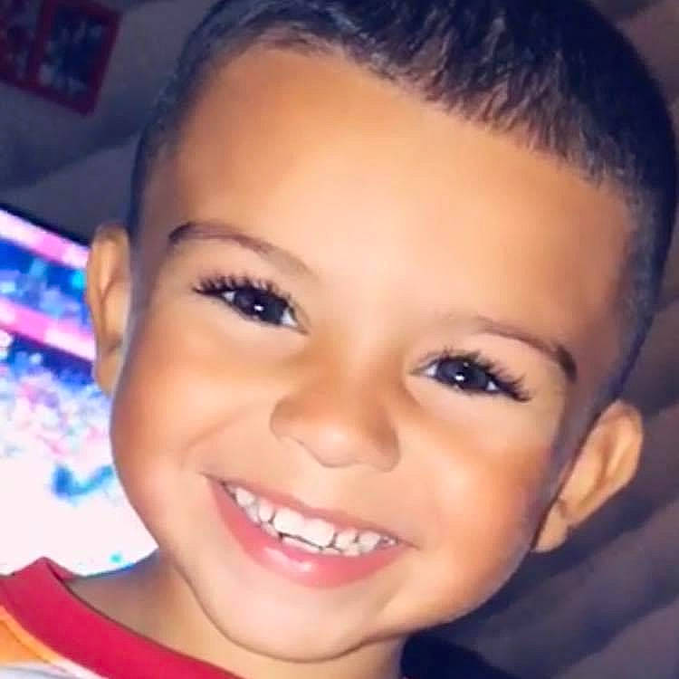 Ylhan a rejoint le concours — aidez-le/la à gagner de superbes lots ! cheek, cloud, ear, eyebrow, eyelash, flash_photography, forehead, happy, head, iris, jaw, joy, lip, mouth, muscle, neck, nose, organ, person, skin