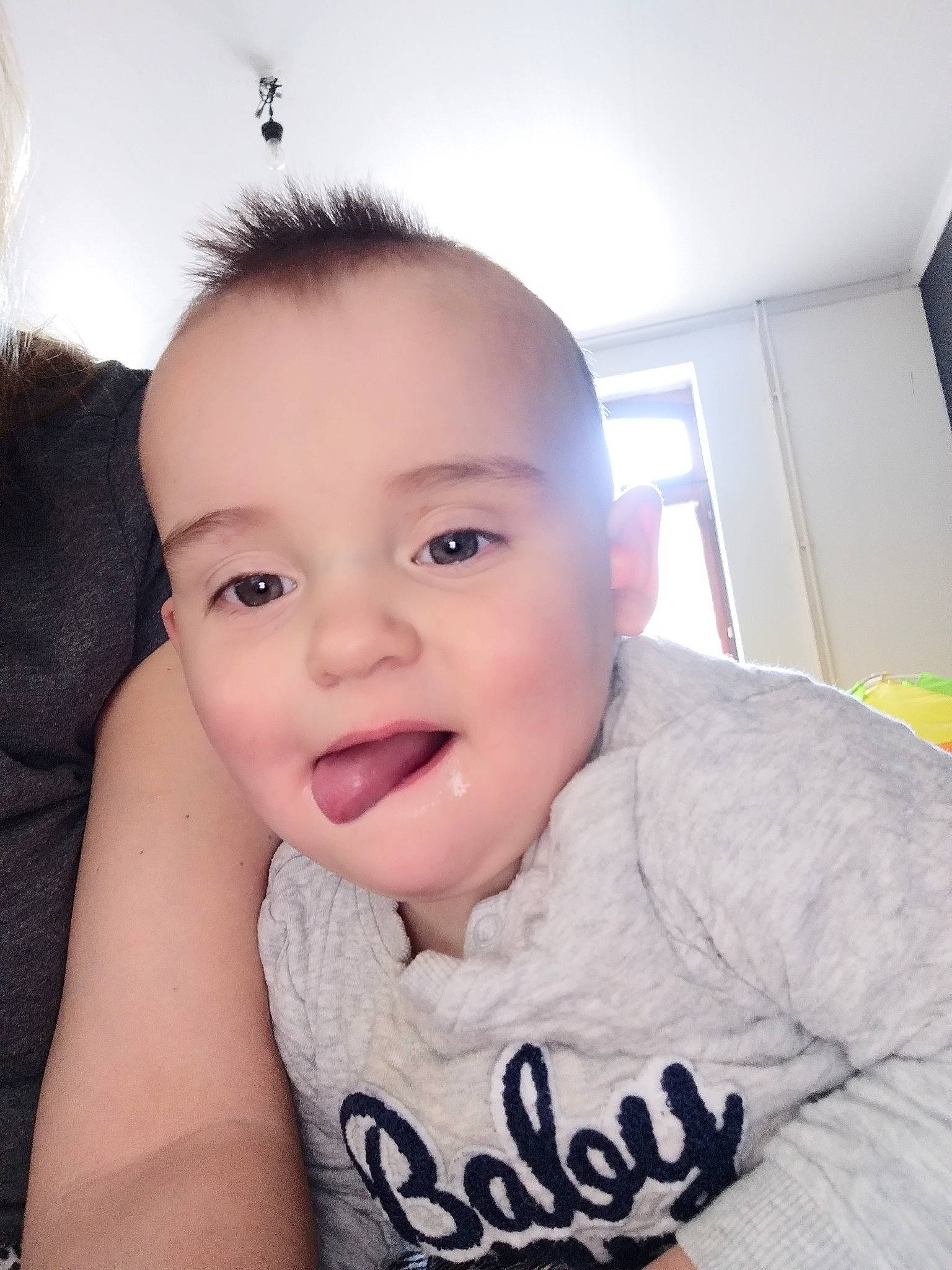 Ignazio a rejoint le concours — aidez-le/la à gagner de superbes lots ! baby, beauty, cheek, child, chin, cool, eye, eyebrow, face, facial_expression, forehead, fun, hair, hairstyle, head, lip, nose, person, skin, smile