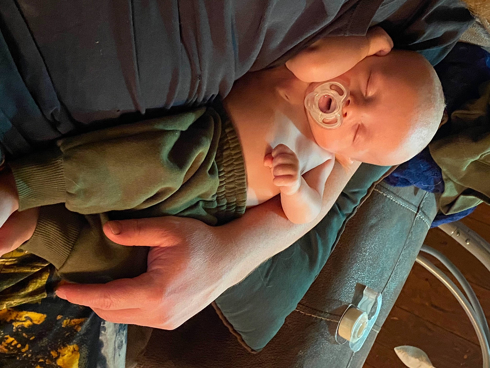 Benjamin joined the competition — help win amazing prizes! baby, child, comfort, eyewear, finger, gesture, hand, hat, human_leg, military_camouflage, mouth, nail, pattern, person, sitting, skin, sunglasses, thumb, toddler, wood