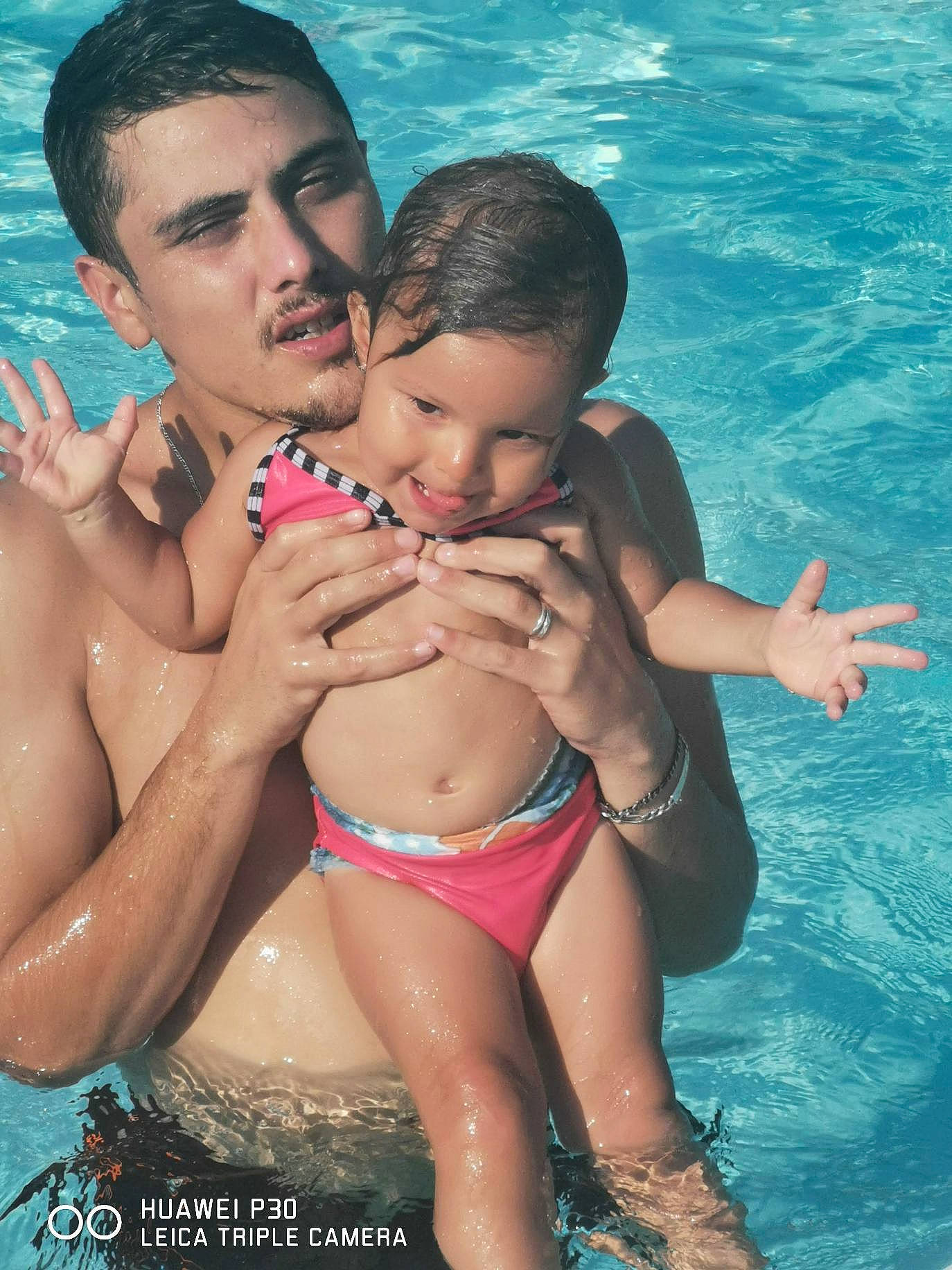 Camilya a rejoint le concours — aidez-le/la à gagner de superbes lots ! blue, brassiere, chest, face, happy, head, human_body, joy, leg, leisure, muscle, people_on_beach, person, stomach, swimsuit_bottom, swimsuit_top, swimwear, thigh, trunk, undergarment