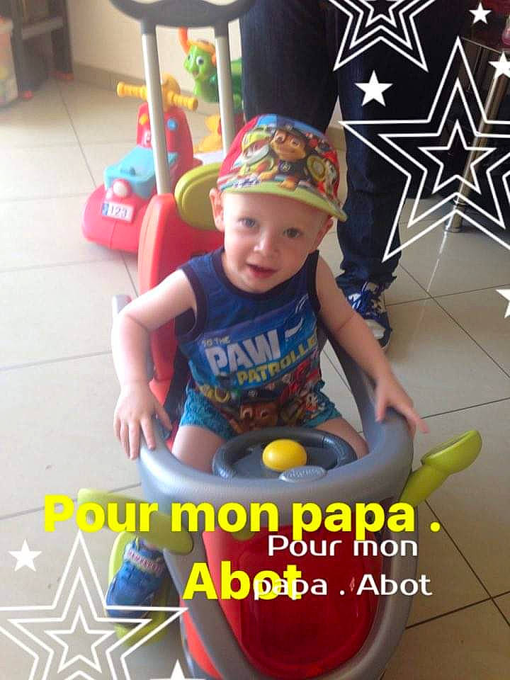Leo a rejoint le concours — aidez-le/la à gagner de superbes lots ! child, fun, happy, person, photo_caption, play, smile, toddler