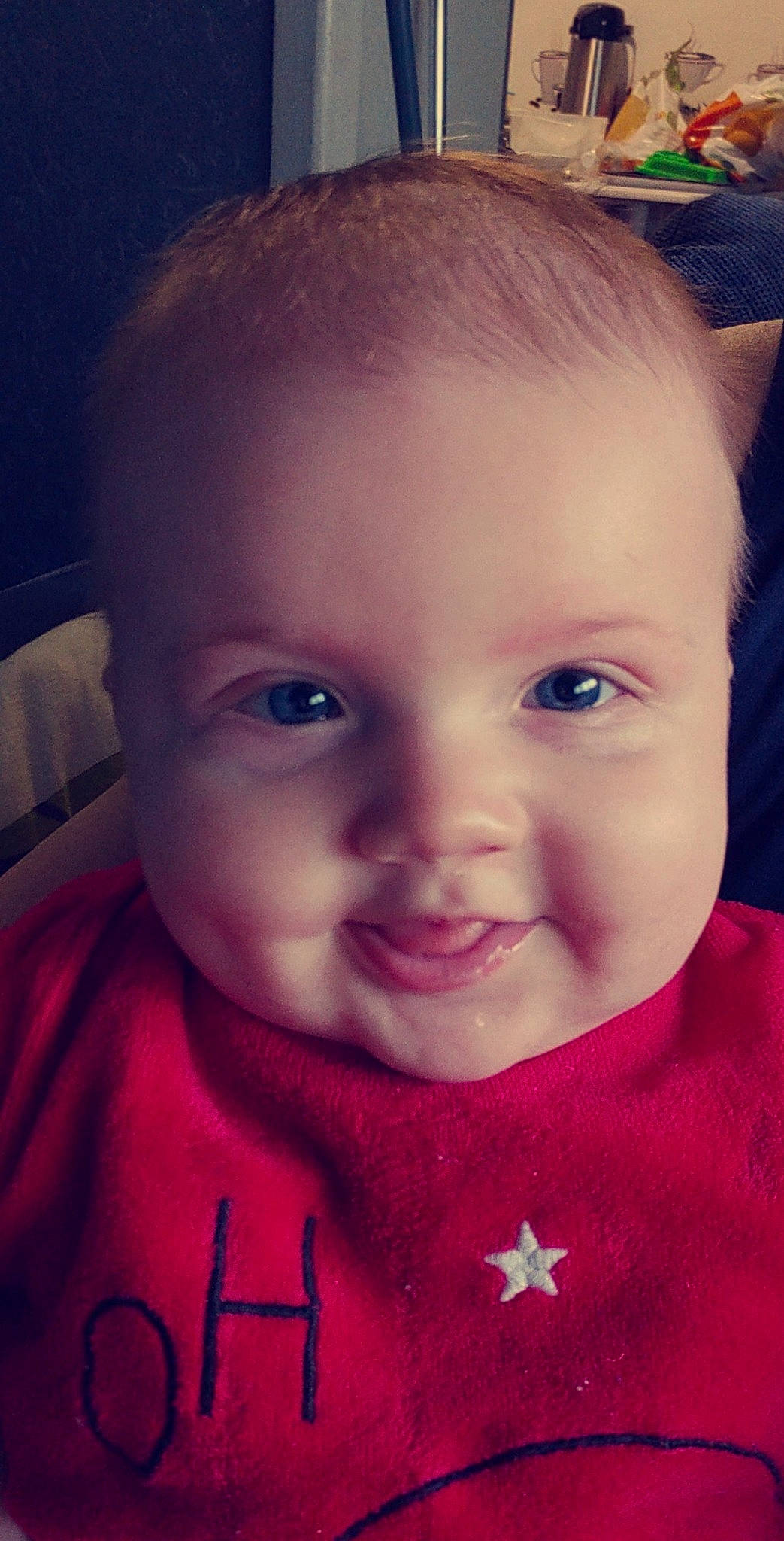 Anthony a rejoint le concours — aidez-le/la à gagner de superbes lots ! beauty, cheek, child, chin, close_up, cool, ear, eye, eyebrow, face, facial_expression, forehead, hair, hairstyle, head, lip, nose, person, skin, smile