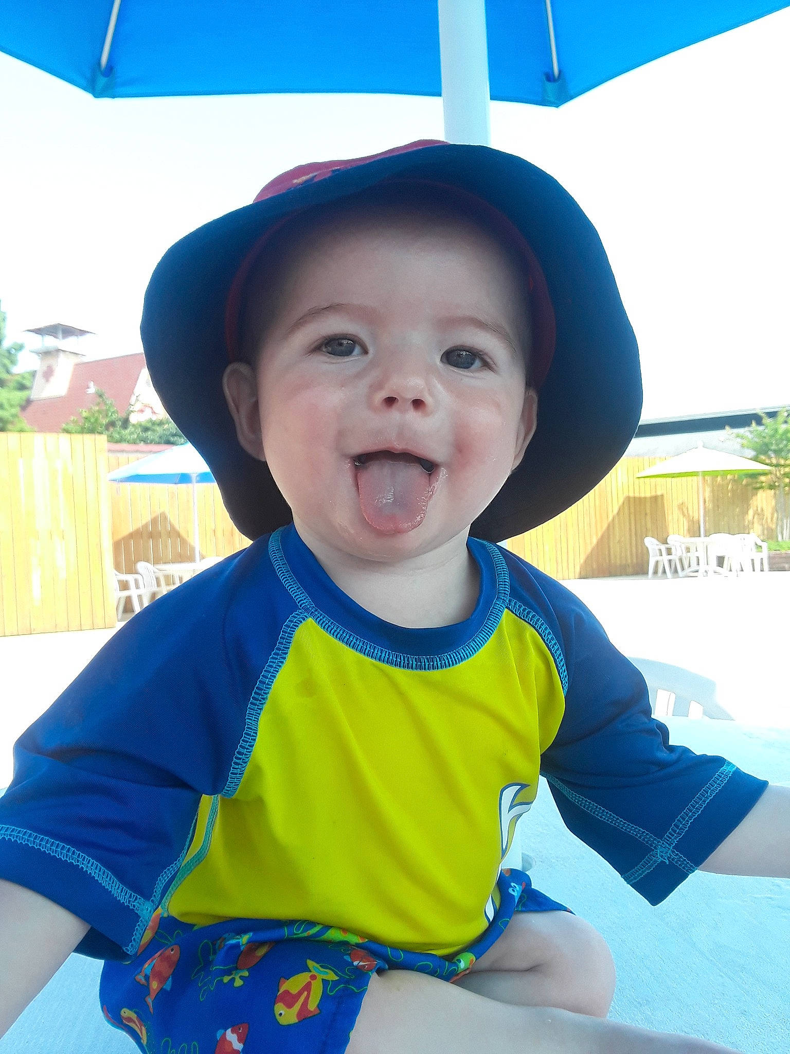 Jakob is registered to the contest to win money with this photo: