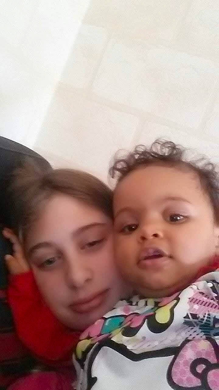 Clarisse a rejoint le concours — aidez-le/la à gagner de superbes lots ! beauty, cheek, child, day, eye, eyebrow, face, forehead, fun, girl, head, human_hair_color, infant, mouth, nose, person, pink, product, selfie, skin