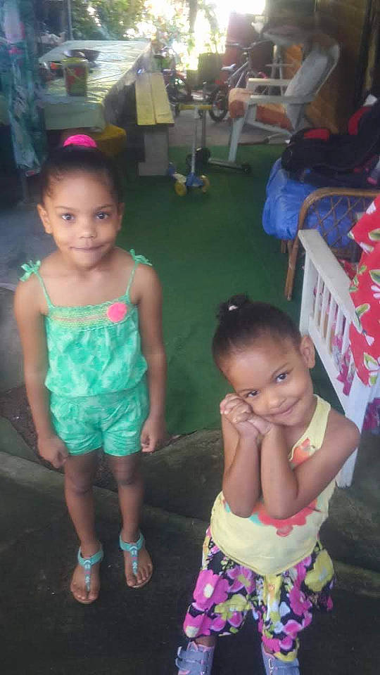 Kynaya a rejoint le concours — aidez-le/la à gagner de superbes lots ! abdomen, child, daughter, day, fun, girl, happiness, joy, person, pink, play, product, recreation, smile, toddler, vacation