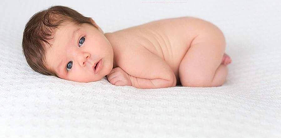 Magda a rejoint le concours — aidez-le/la à gagner de superbes lots ! child, close_up, infant, person, skin, toddler