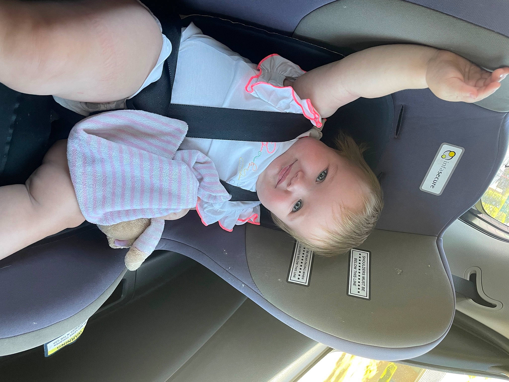 Shelbi-lee is registered to the contest to win money with this photo: auto_part, automotive_design, automotive_exterior, automotive_wheel_system, baby, baby_carriage, baby_products, car, car_seat, child, comfort, family_car, finger, human_leg, joy, leg, luxury_vehicle, person, smile, thigh