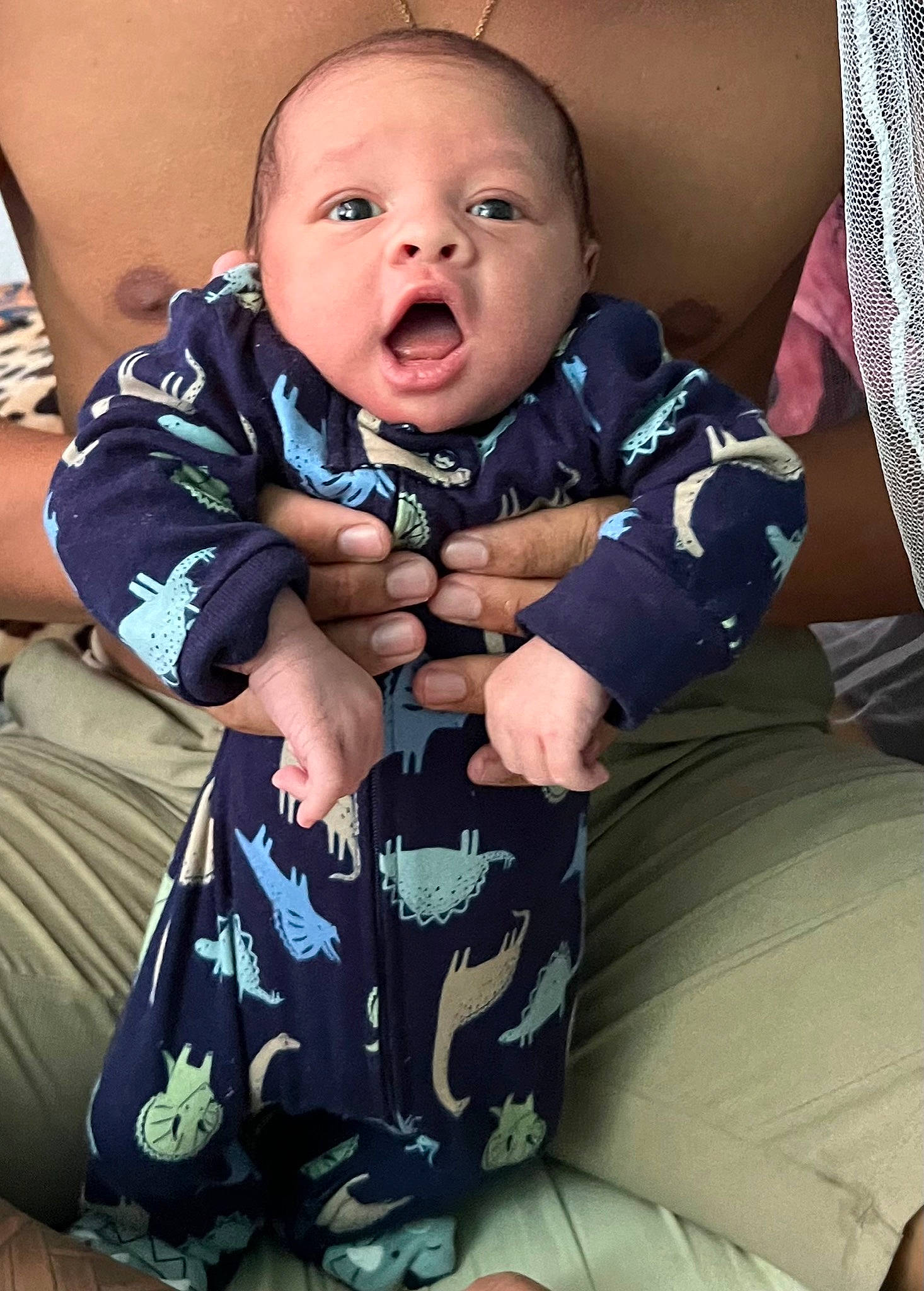 Kenatai participe au concours pour gagner de l'argent avec cette photo : baby, baby_products, baby_safety, baby_toddler_clothing, cheek, child, comfort, curtain, flash_photography, fun, happy, linens, mouth, neck, pattern, person, sitting, skin, sleeve, surprise