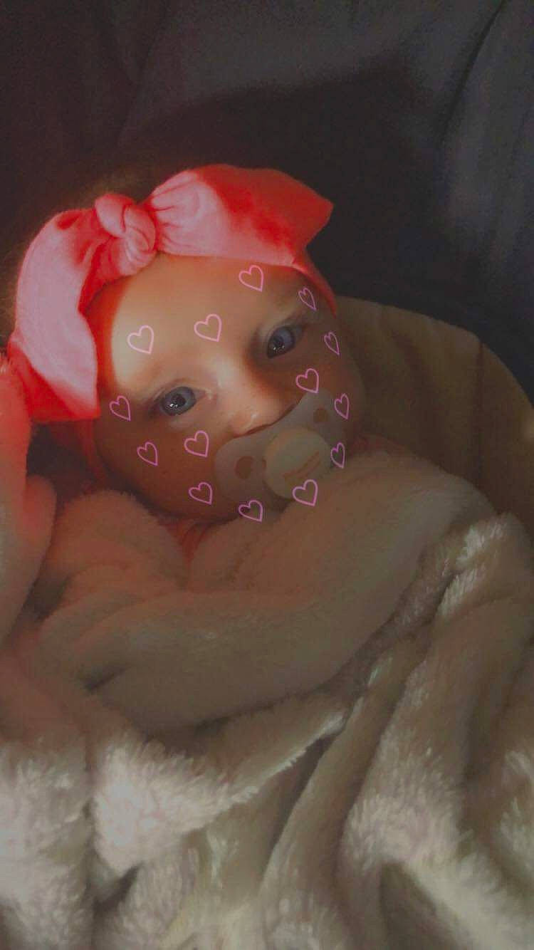 Mya a rejoint le concours — aidez-le/la à gagner de superbes lots ! bathing, carmine, chest, dew, drop, fashion_accessory, floribunda, fluid, garden_roses, hybrid_tea_rose, jewellery, liquid, moisture, nail, peach, petal, rose, rose_family, rose_order, sweetness