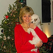 Molly is registered to the contest to win money with this photo: