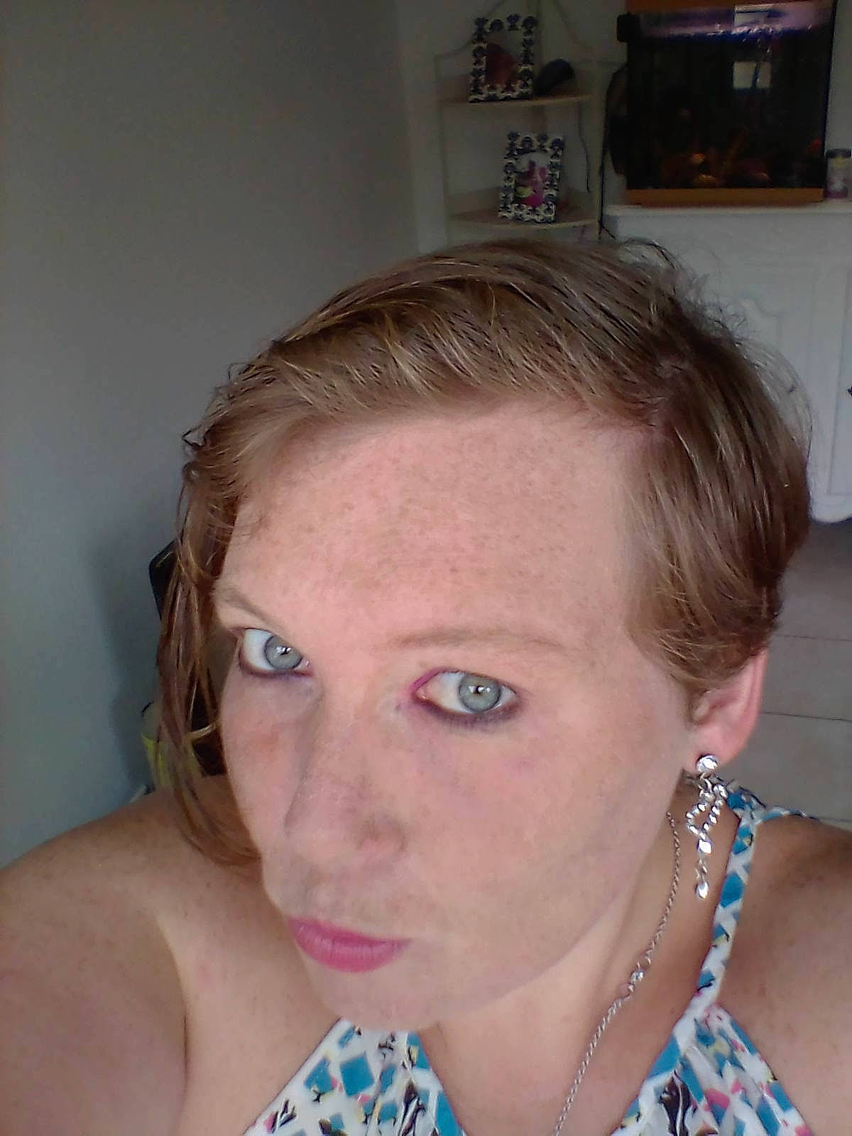 Tatiana participe au concours pour gagner de l'argent avec cette photo : body_jewelry, body_piercing, cheek, chin, ear, earrings, eye_liner, eyebrow, eyelash, forehead, iris, jaw, jewellery, lip, makeover, neck, necklace, nose, person, shoulder