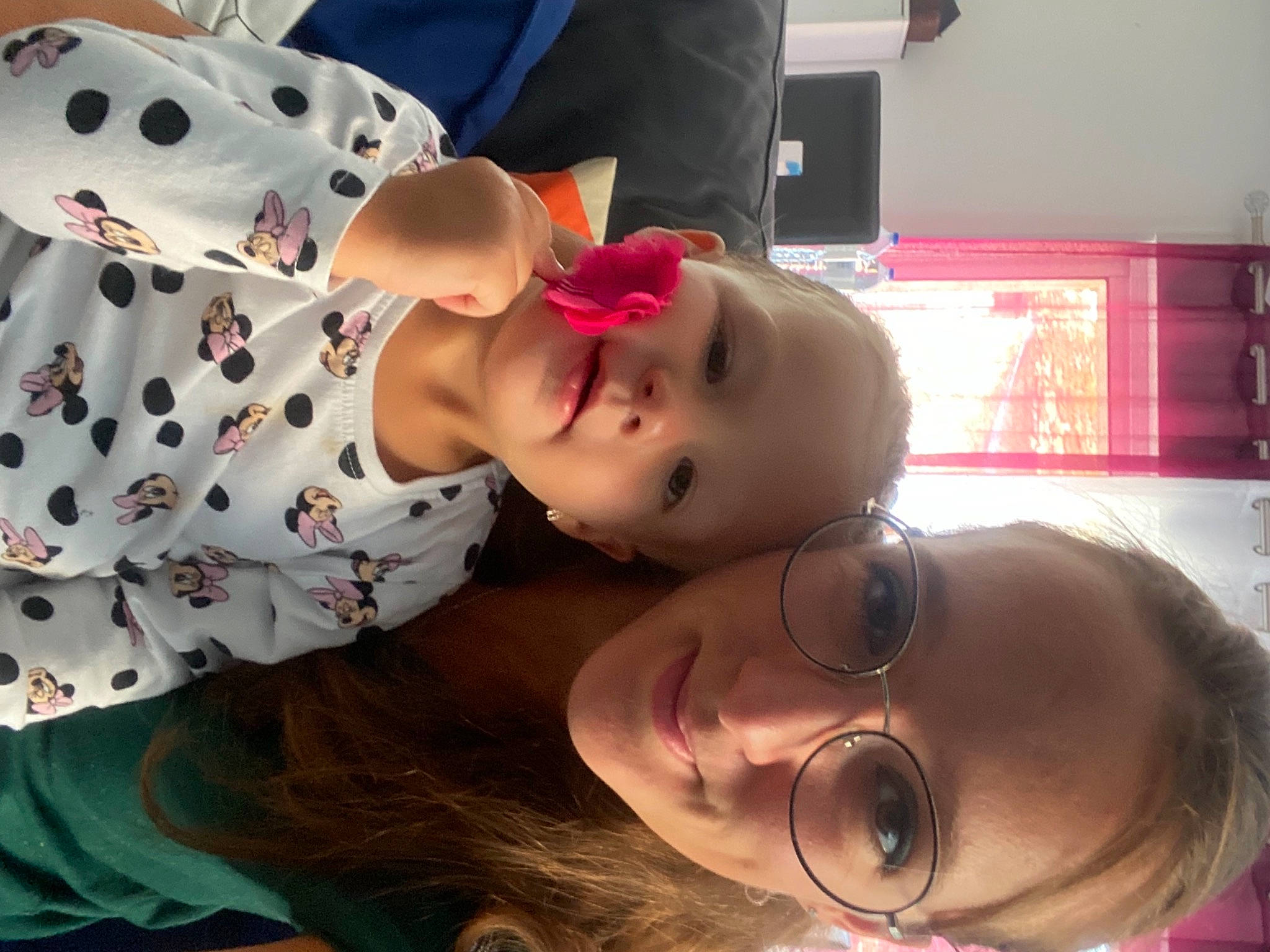 Enora participe au concours pour gagner de l'argent avec cette photo : cheek, child, chin, cool, eyebrow, eyelash, eyewear, fun, glasses, happy, joy, lip, mouth, neck, nose, pattern, person, pink, skin, smile