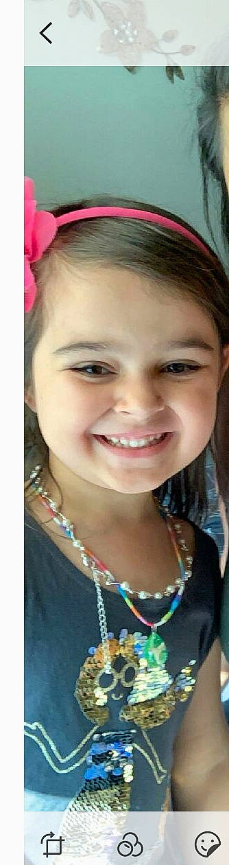 Alaeya is registered to the contest to win money with this photo: beauty, cheek, chin, close_up, eye, eyebrow, face, facial_expression, forehead, hair, hairstyle, head, jaw, joy, lip, mouth, nose, person, selfie, skin