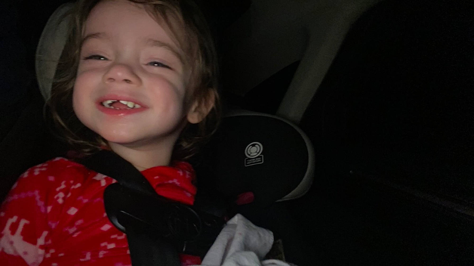 Sakari joined the competition — help win amazing prizes! baby, cheek, comfort, darkness, ear, eyebrow, eyelash, flash_photography, gesture, happy, human_body, iris, jaw, joy, lip, mouth, neck, nose, person, smile