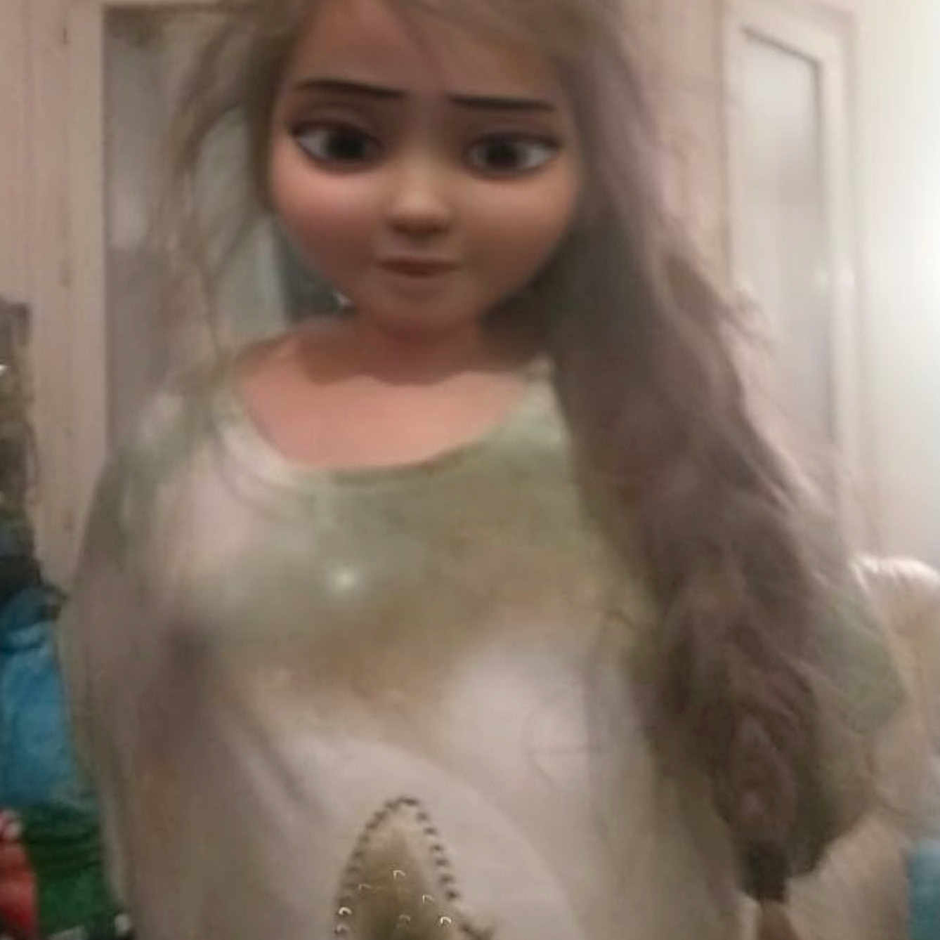 Kheiraline a rejoint le concours — aidez-le/la à gagner de superbes lots ! art, barbie, brown_hair, chest, chin, doll, event, eyebrow, eyelash, fashion_accessory, fashion_design, iris, jewellery, layered_hair, lip, mannequin, necklace, toy, trunk, wig