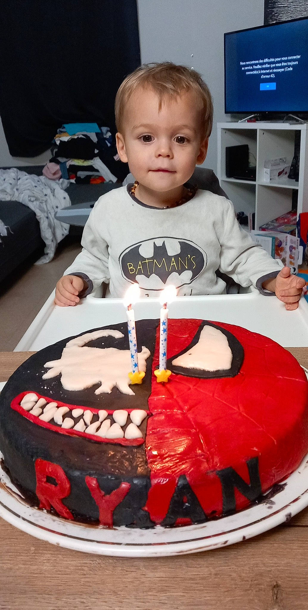 Ryan participe au concours pour gagner de l'argent avec cette photo : baked_goods, baking, birthday, birthday_cake, birthday_candle, birthday_party, buttercream, cake, cake_decorating, cake_decorating_supply, candle, cuisine, dessert, event, food, person, shelf, sugar_cake, sugar_paste, sweetness