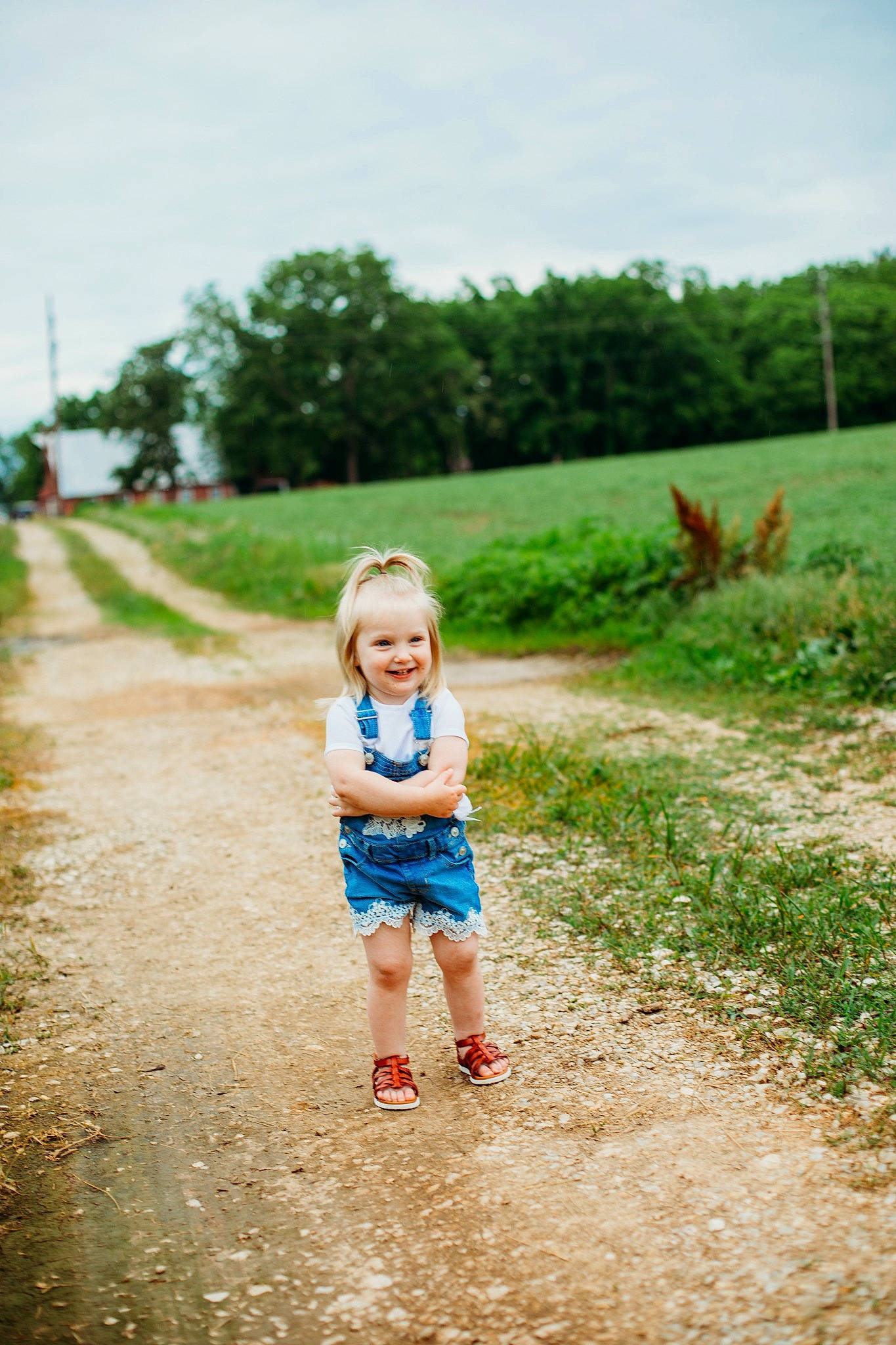 Kaisley is registered to the contest to win money with this photo: electric_blue, fun, grass, grass_family, grassland, happy, joy, landscape, leisure, meadow, natural_landscape, people_in_nature, person, plant, recreation, road, rural_area, sky, summer, sunlight