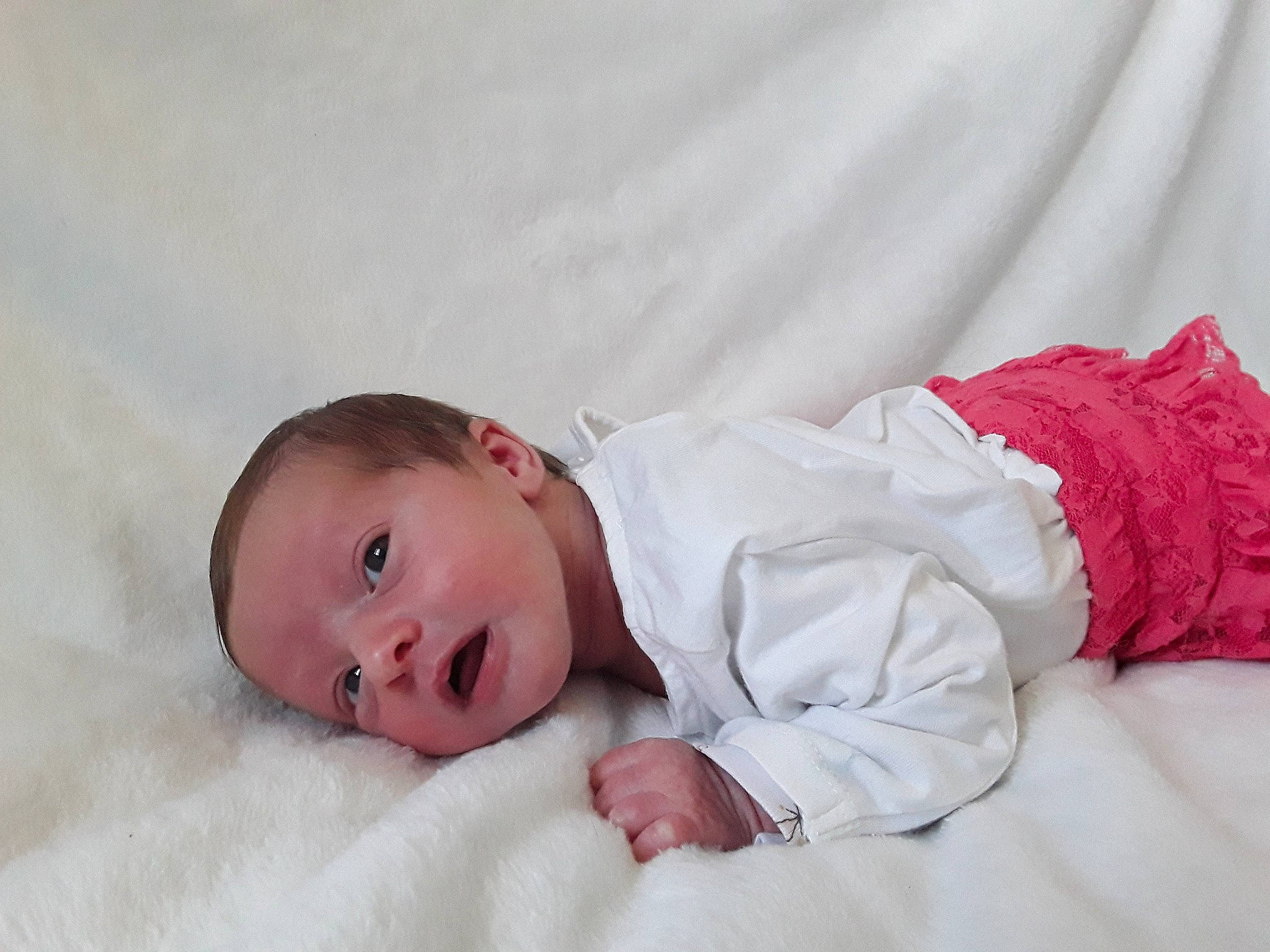 Noéline participe au concours pour gagner de l'argent avec cette photo : baby, bedtime, child, person, skin, toddler