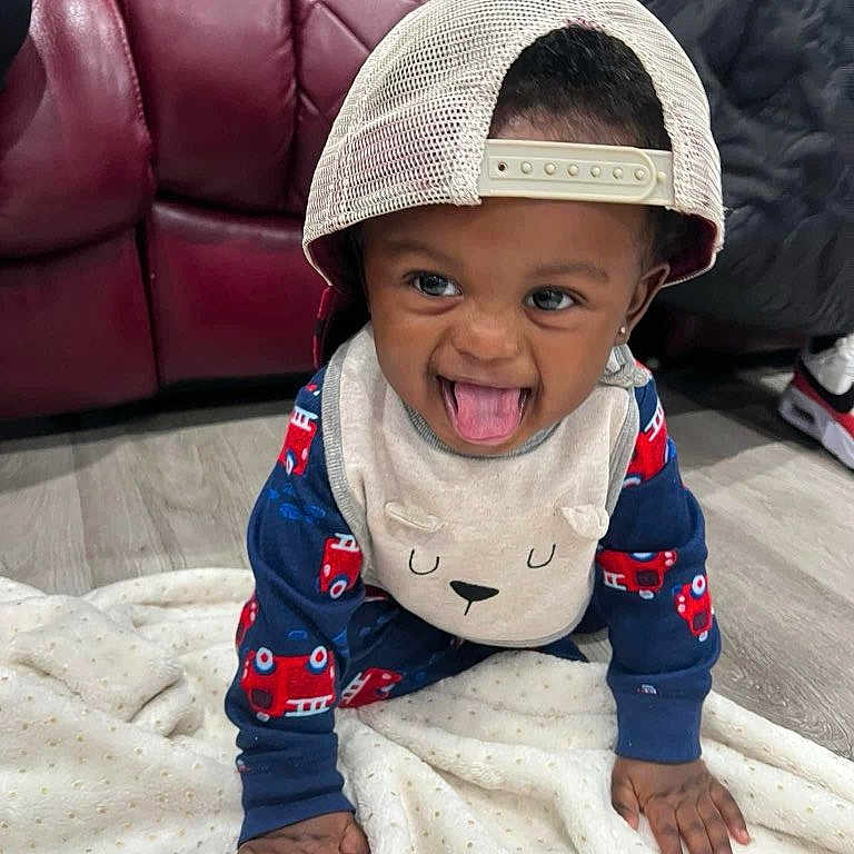 Aiden is registered to the contest to win money with this photo: baby, babycrawling, babylaughing, crawling, face, happy, head, person, photography, portrait