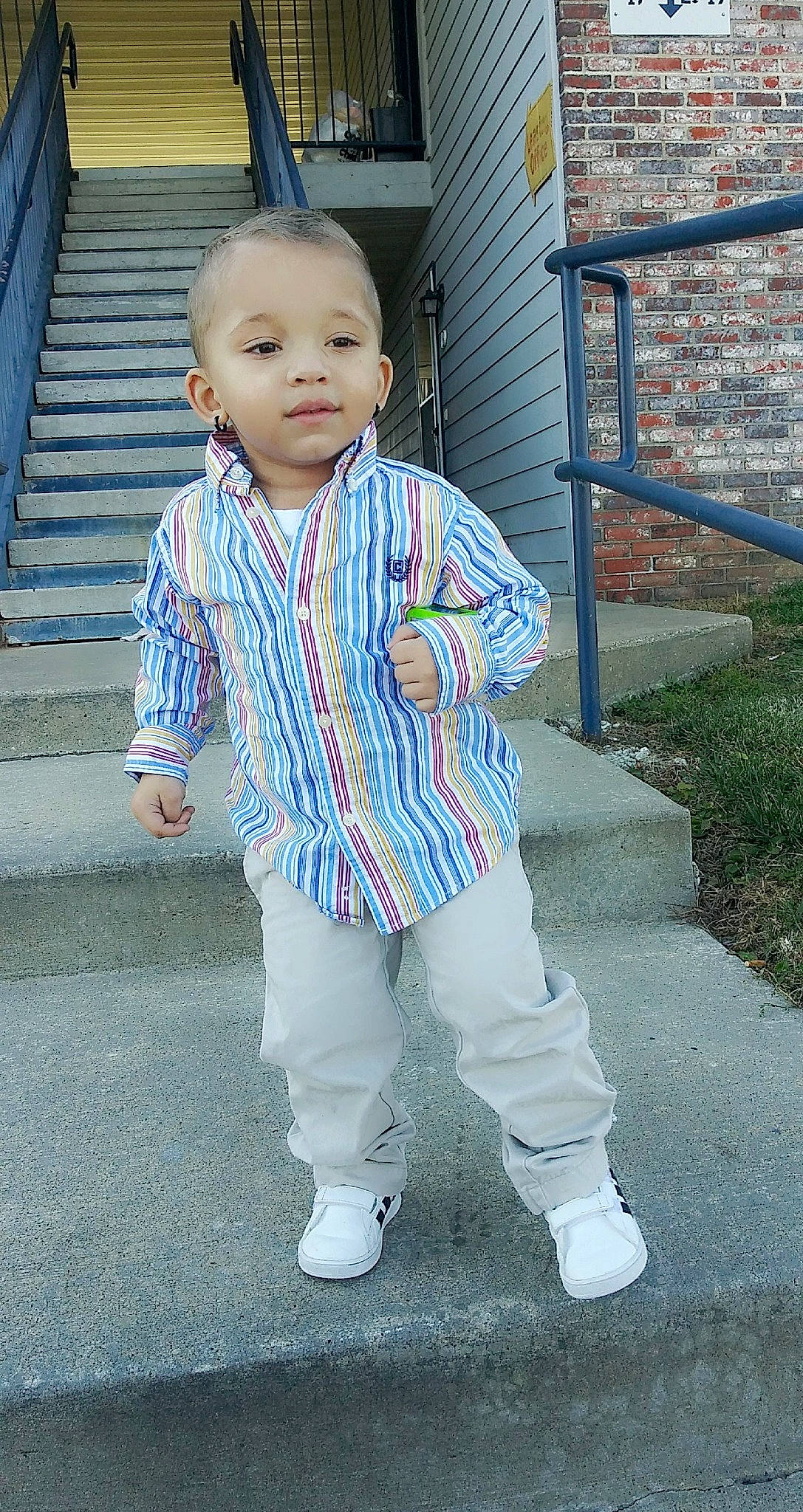 Day'Vonn is registered to the contest to win money with this photo: baby, baby_toddler_clothing, ear, handrail, mouth, person, shoe, sleeve, stairs, standing, toddler, walking_shoe