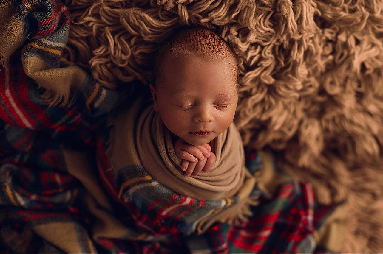 Kanan joined the competition — help win amazing prizes! art, baby, cheek, close_up, eye, fun, fur, happy, head, human_body, linens, pattern, person, plant, portrait_photography, sitting, smile, toddler, tree, under_exposed