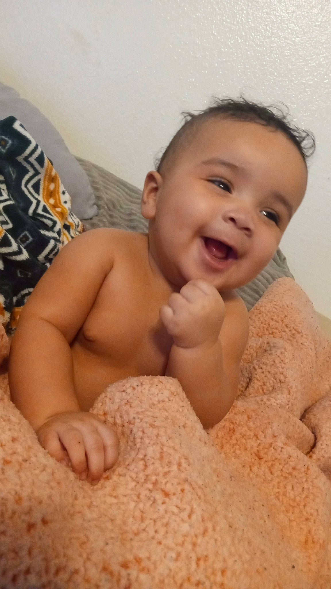 Emersyn is registered to the contest to win money with this photo: arm, baby, cheek, comfort, facial_expression, finger, gesture, hand, happy, head, human, lip, mouth, muscle, neck, nose, organ, person, skin, smile