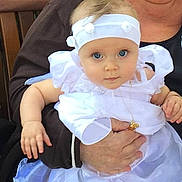 Éléana participe au concours pour gagner de l'argent avec cette photo :