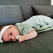 Mayla a rejoint le concours — aidez-le/la à gagner de superbes lots ! baby, baby_sleeping, bedtime, child, comfort, hand, nap, sleep, toddler