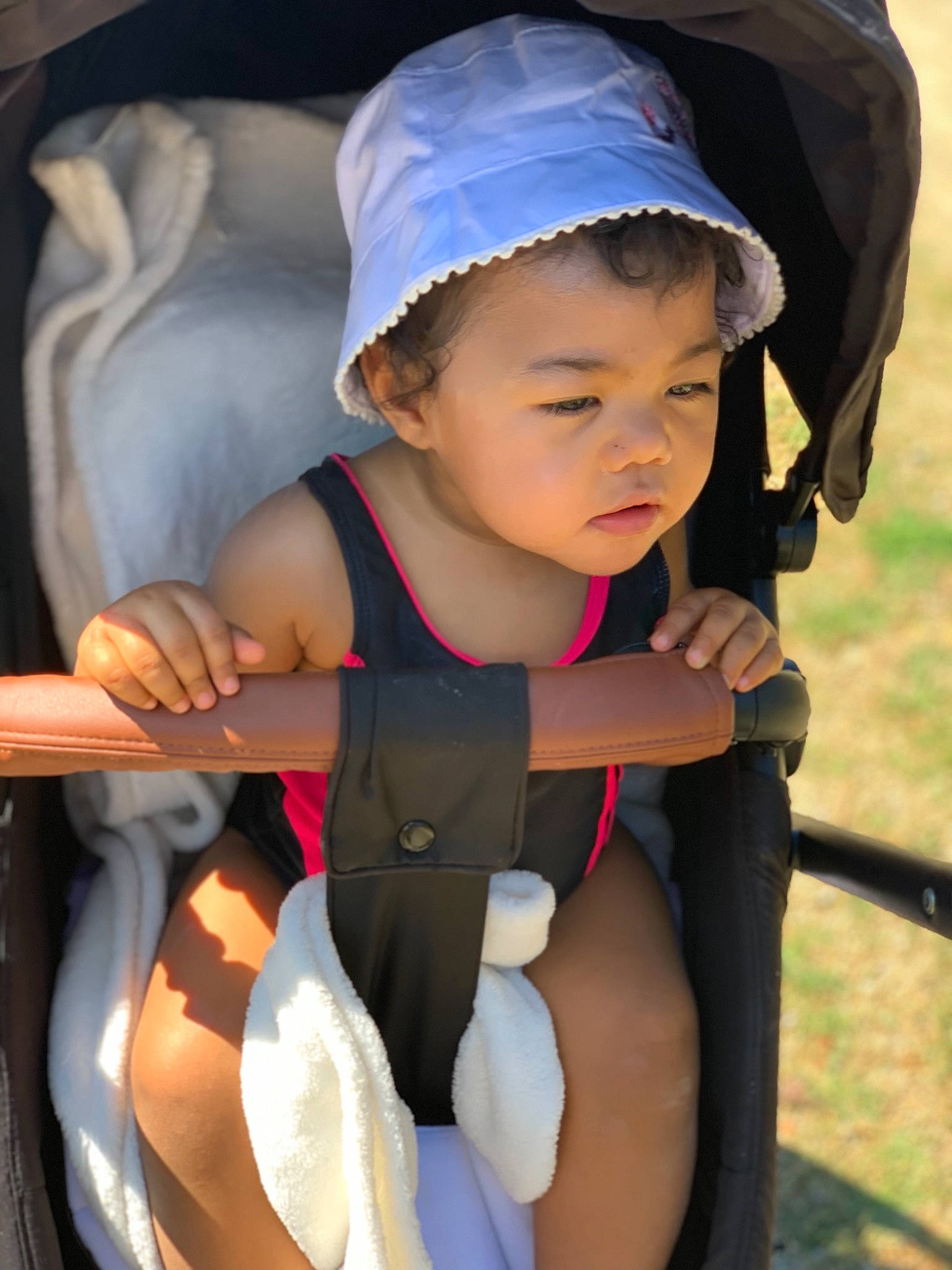 Marie-anne participe au concours pour gagner de l'argent avec cette photo : baby, baby_carriage, baby_products, child, person, product, toddler